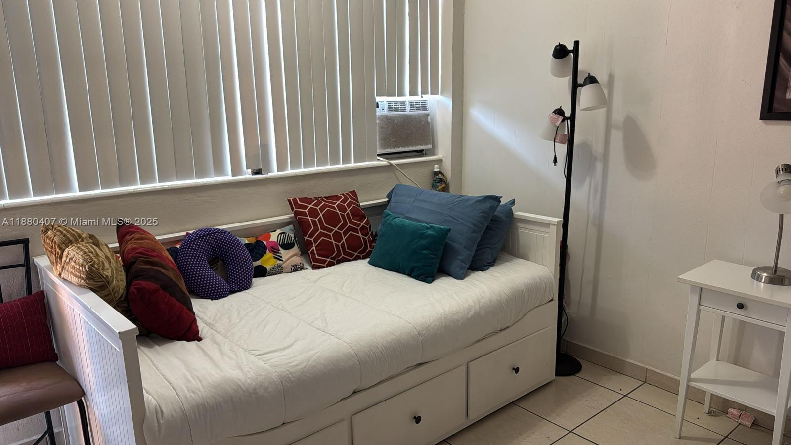 DIPLOMAT GOLF & RACQUET C - Residential Lease