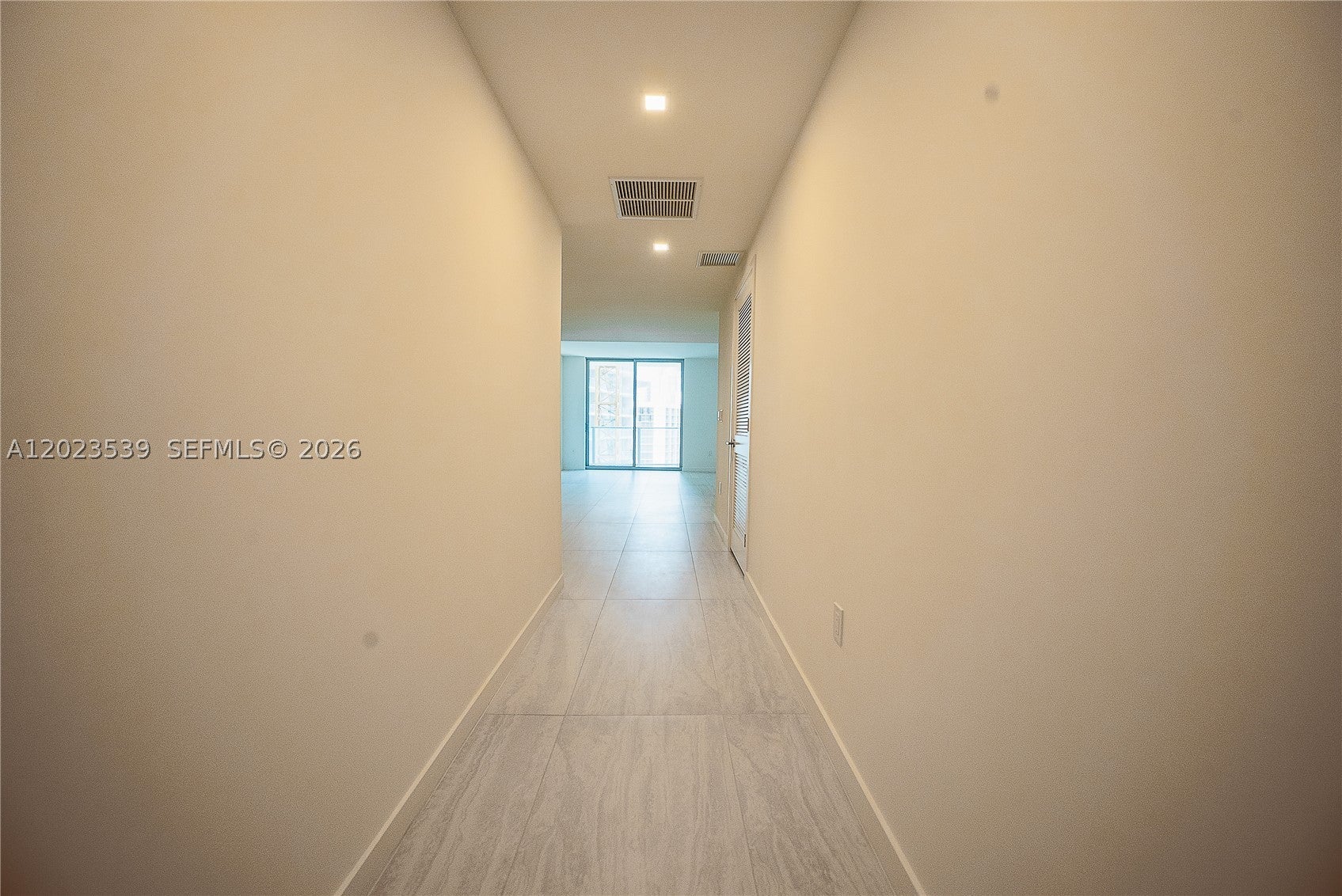 77 SE 5th St 2203