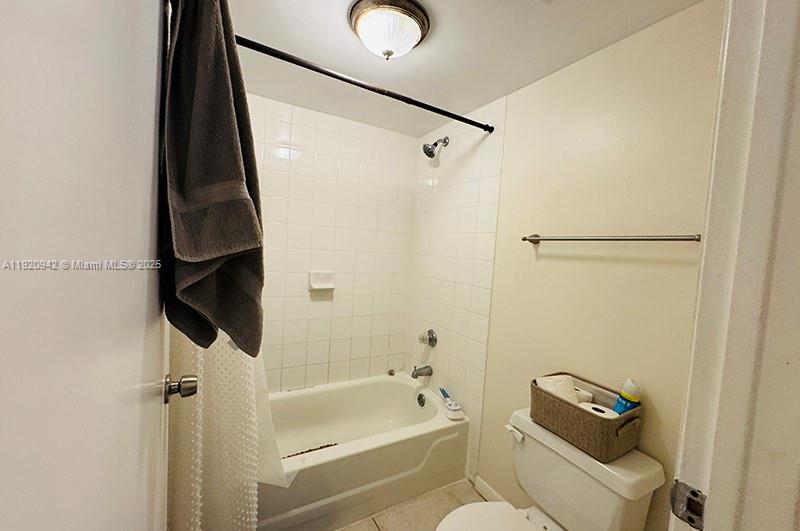 MILANO CONDO - Residential