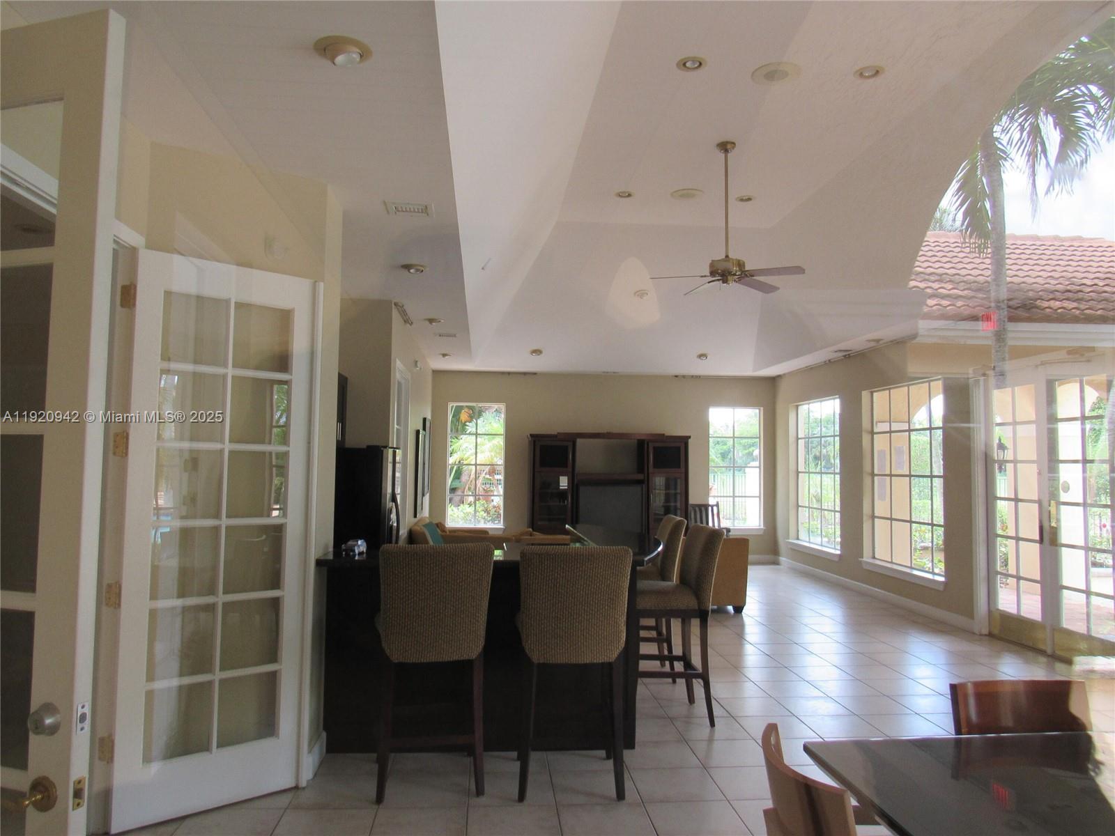 MILANO CONDO - Residential