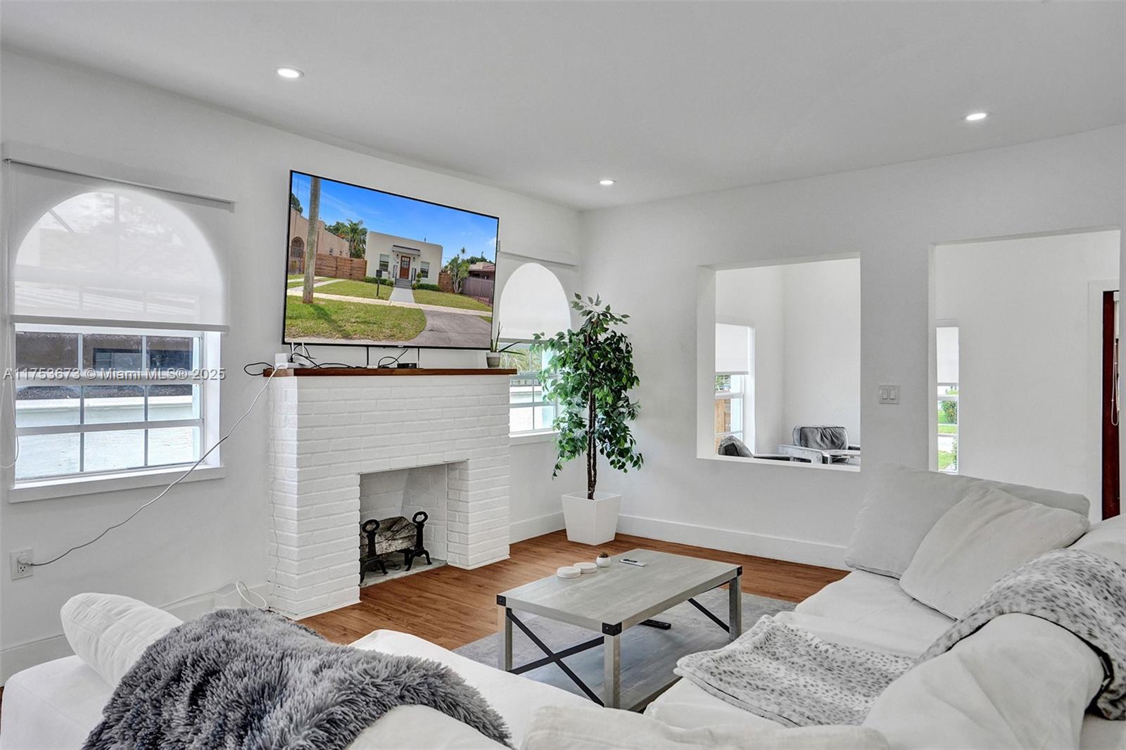 MCALLISTER TERR - Residential