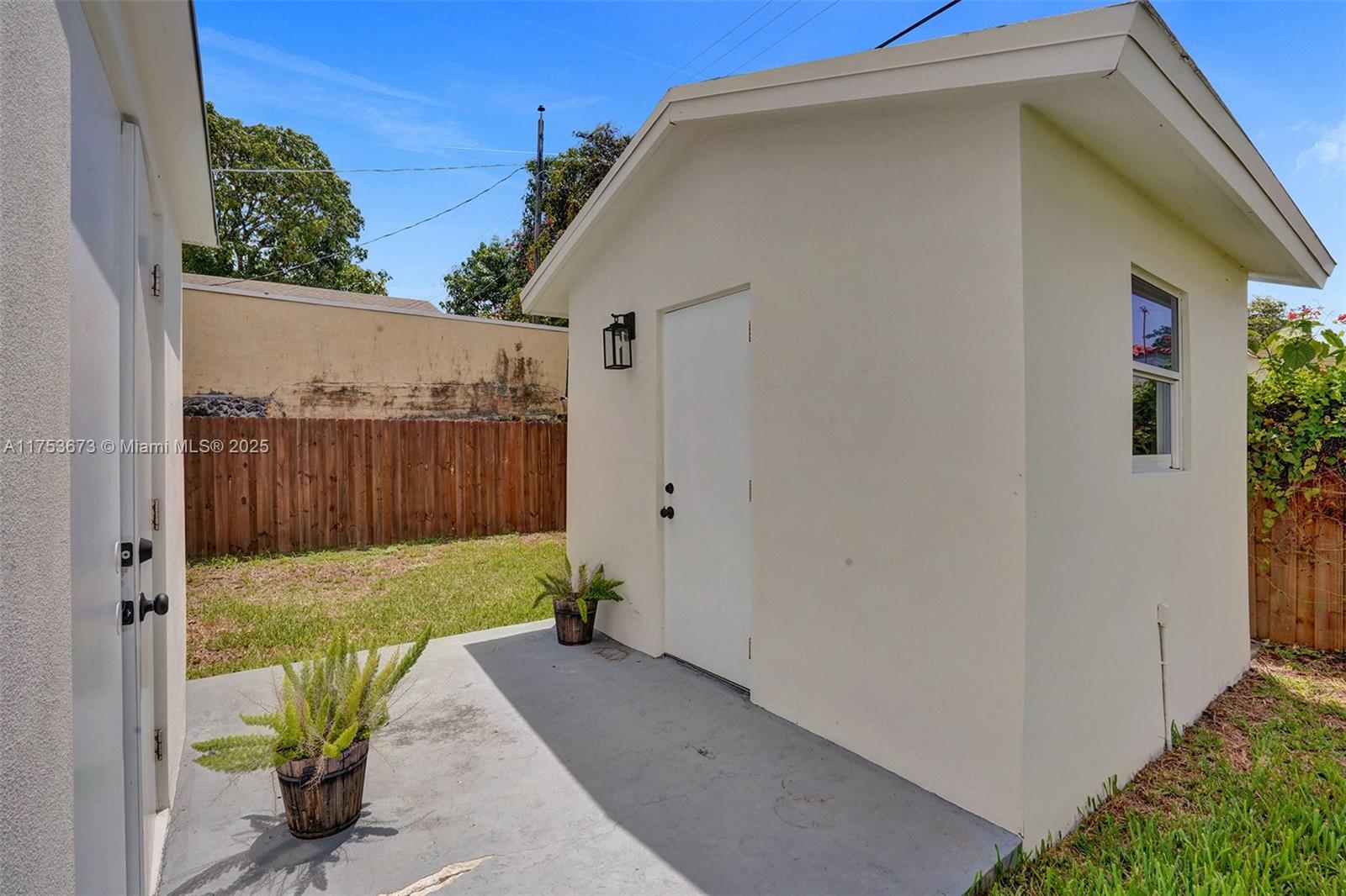 MCALLISTER TERR - Residential