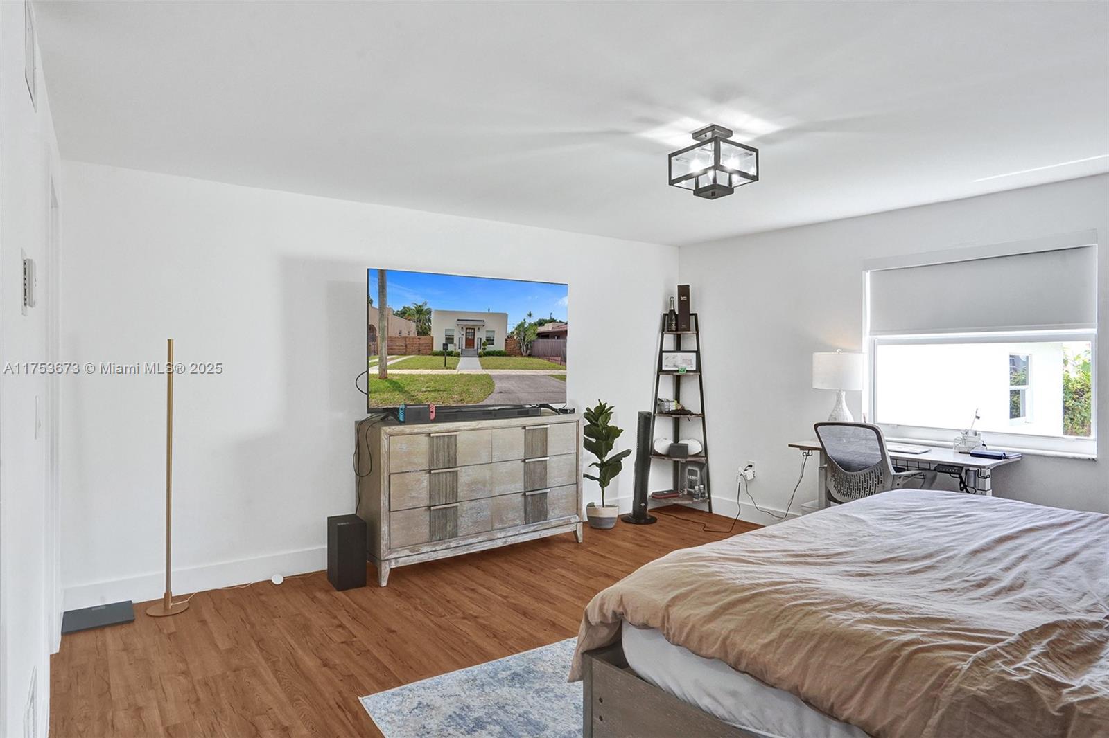 MCALLISTER TERR - Residential