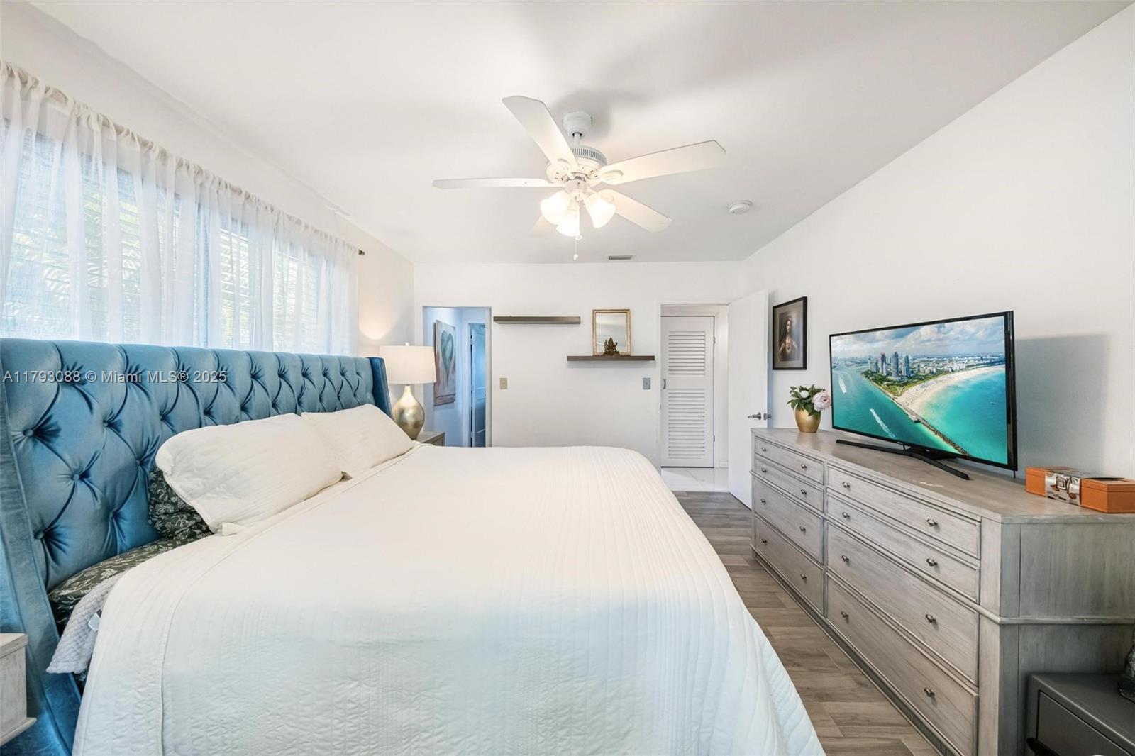 GLENDALE MANOR - Residential