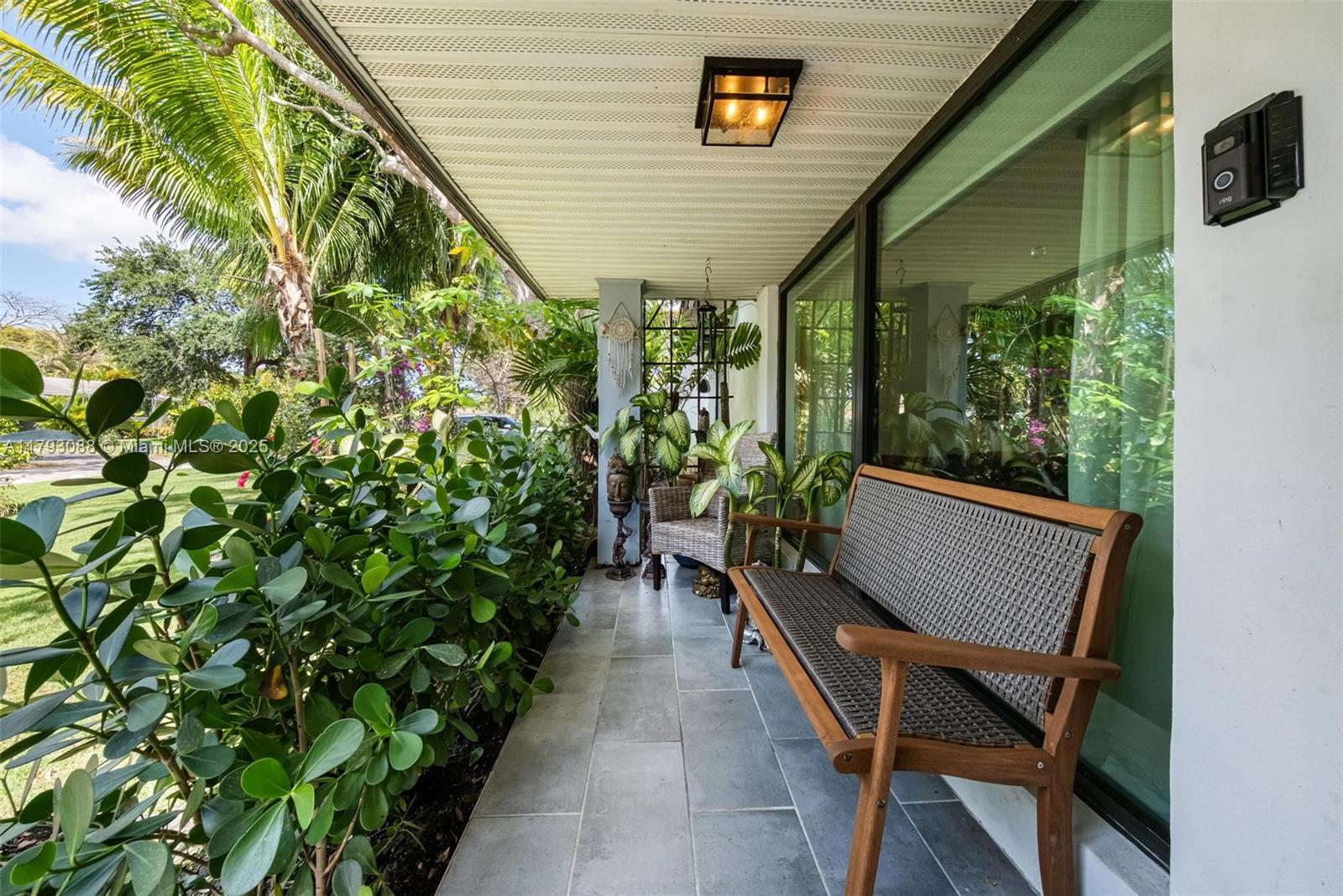 GLENDALE MANOR - Residential