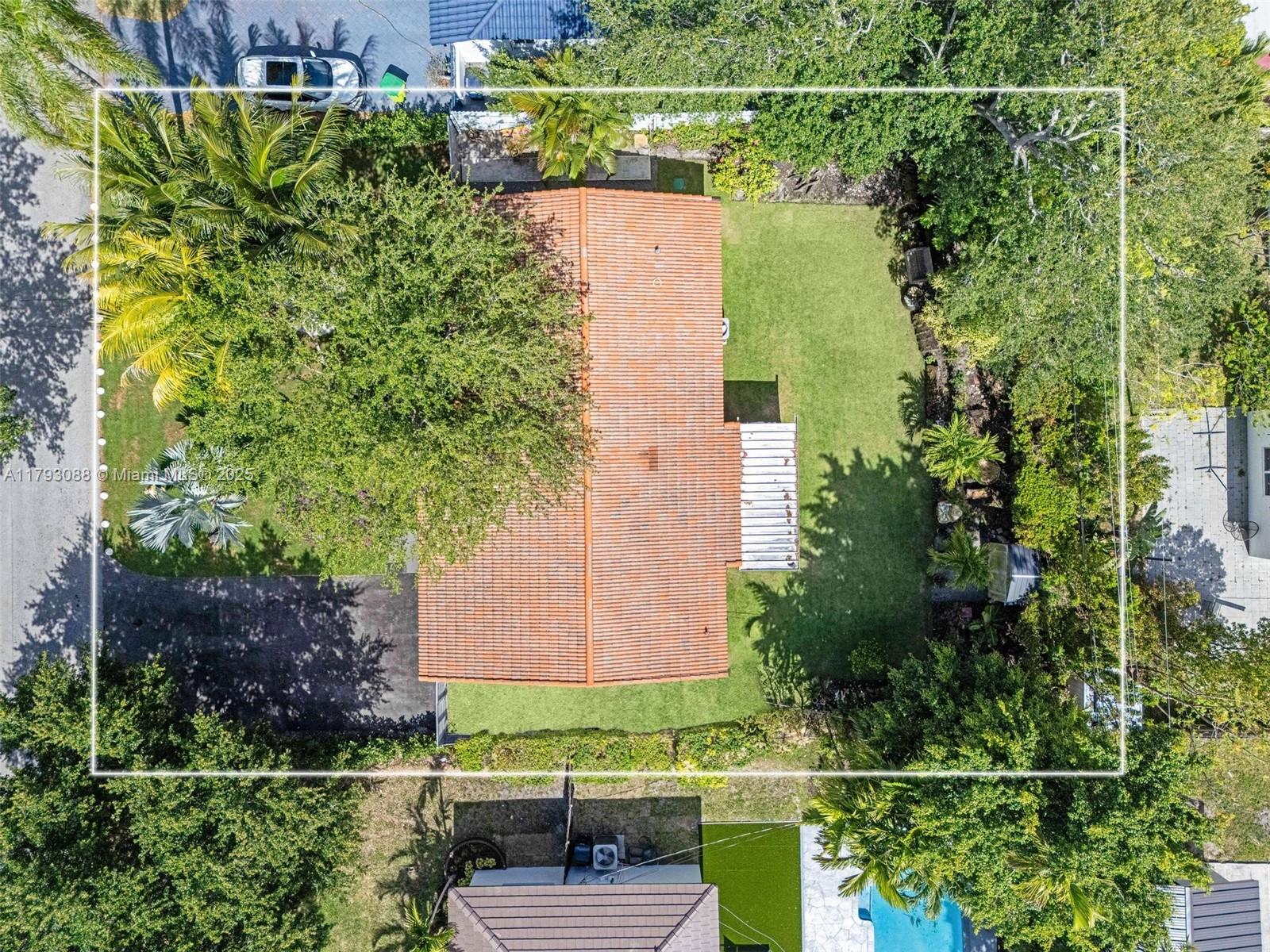 GLENDALE MANOR - Residential