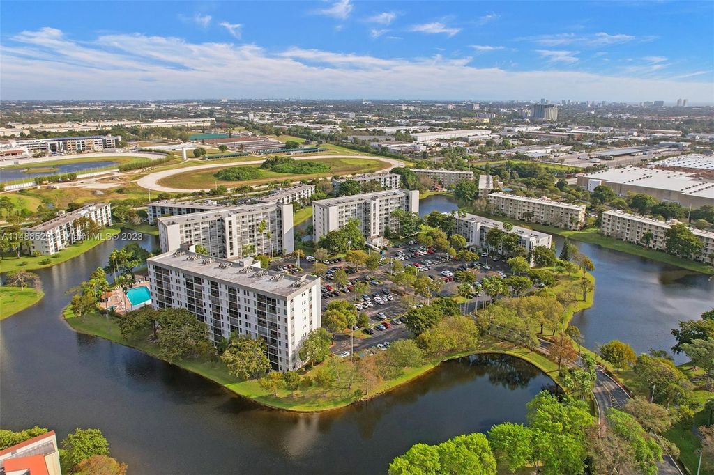 Photo of 2215 Cypress Island Dr #603, Pompano Beach, FL 33069 (MLS # A11488529)