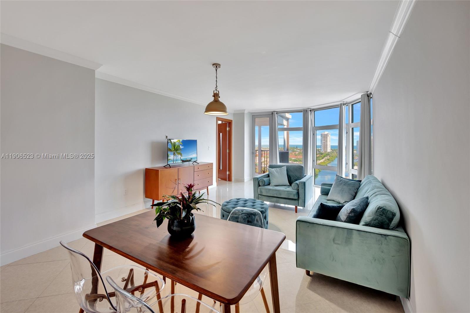 BONAVISTA CONDO - Residential Lease