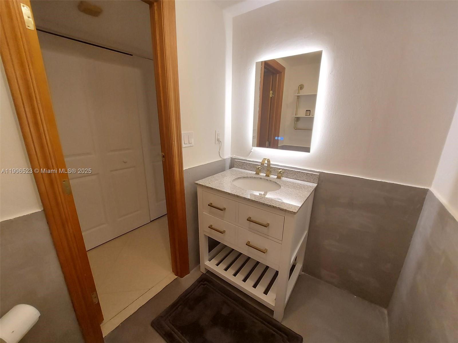 BONAVISTA CONDO - Residential Lease