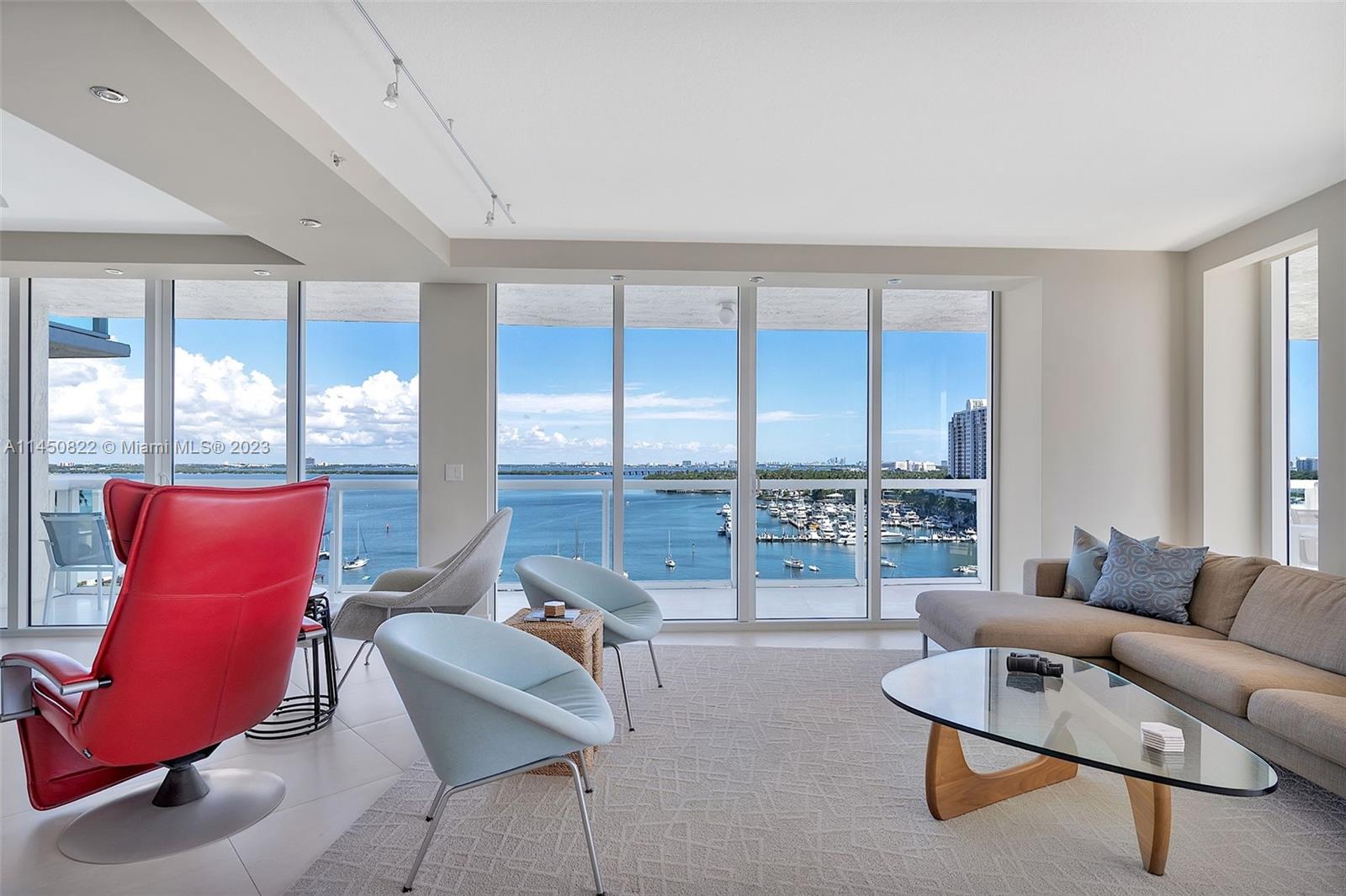 THE GRAND VENETIAN CONDO - Residential