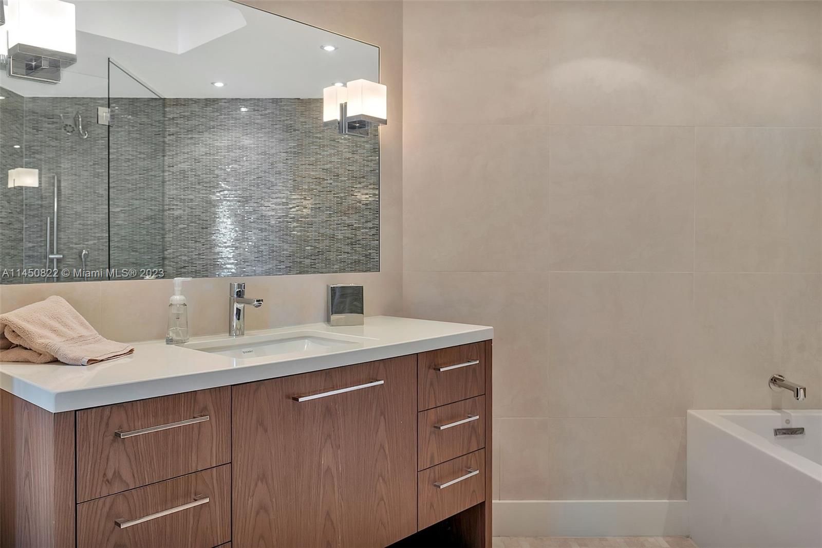 THE GRAND VENETIAN CONDO - Residential