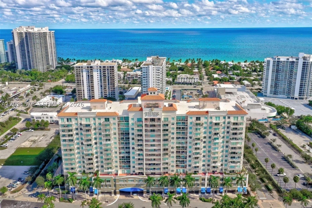 Photo of 3020 NE 32nd Ave #721, Fort Lauderdale, FL 33308 (MLS # A12091578)