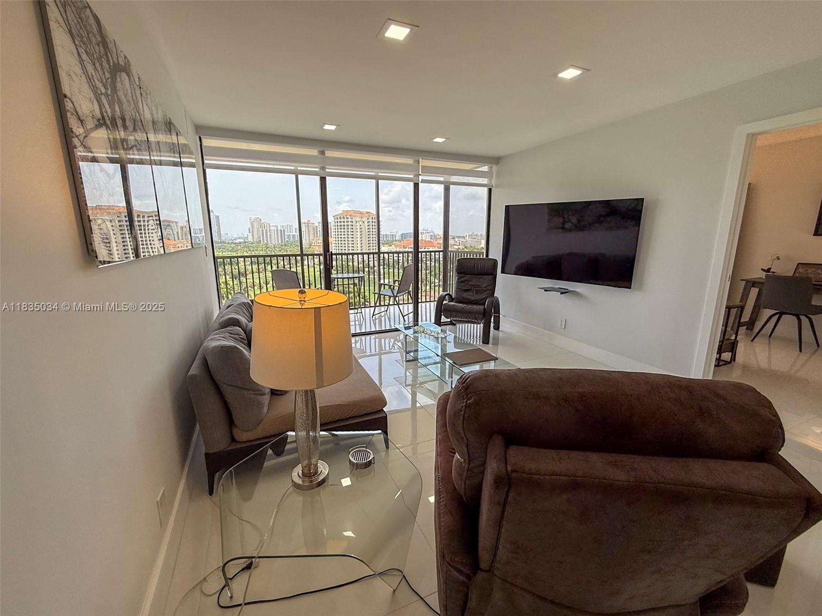 20379 W Country Club Dr 1434