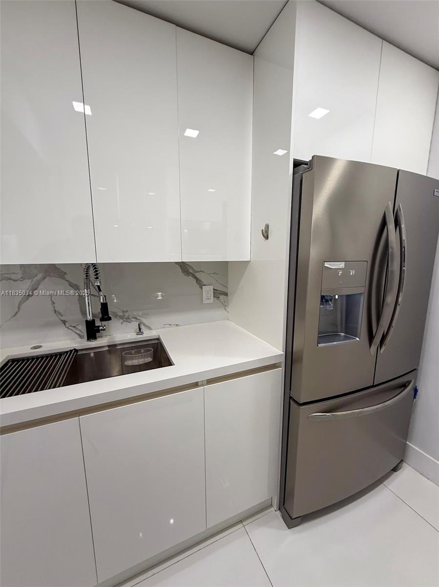 CORONADO CONDO- TOWER II - Residential