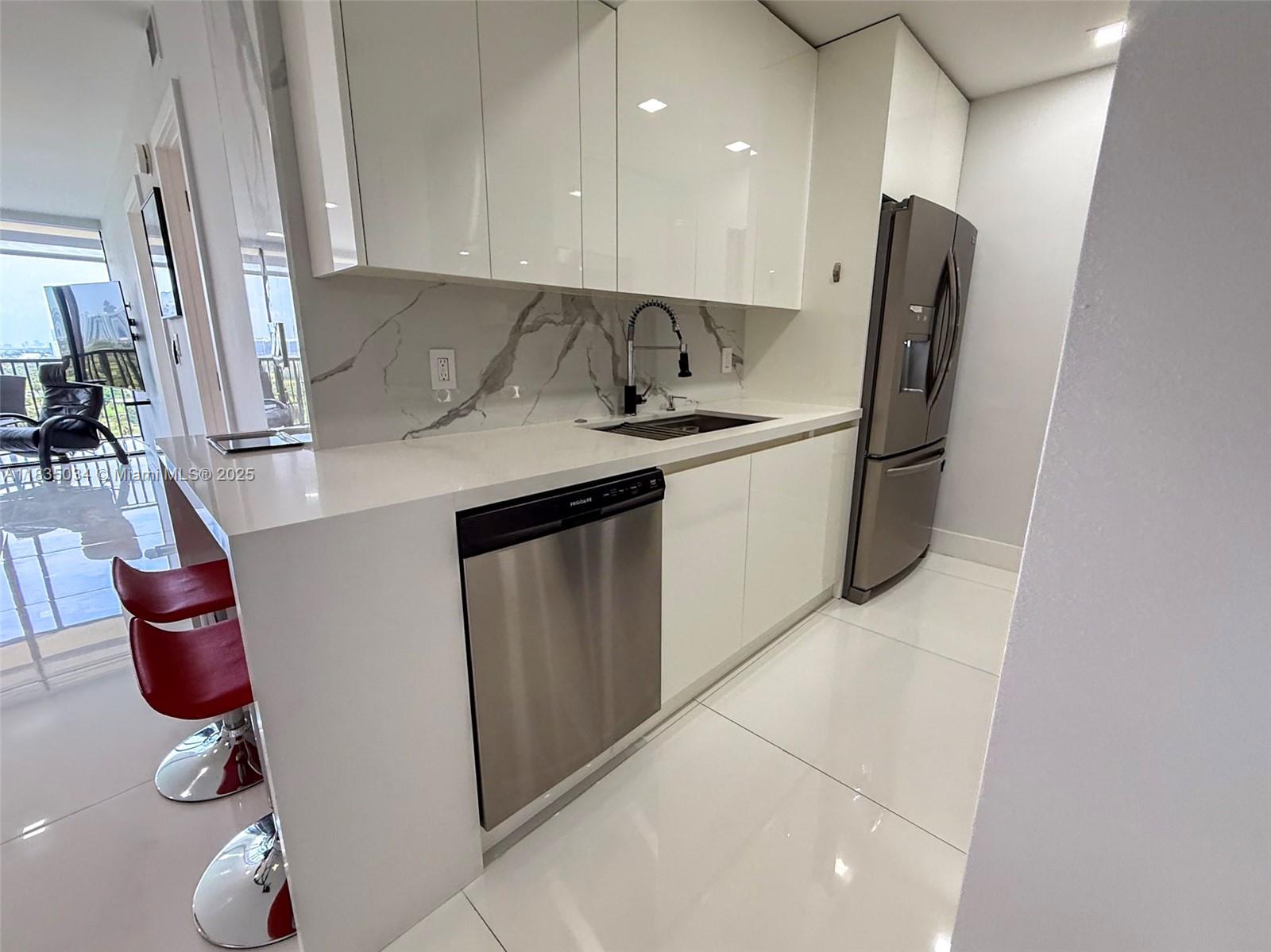 CORONADO CONDO- TOWER II - Residential