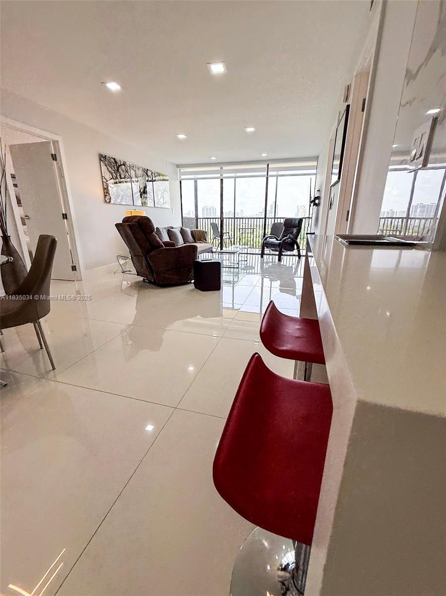 20379 W Country Club Dr 1434