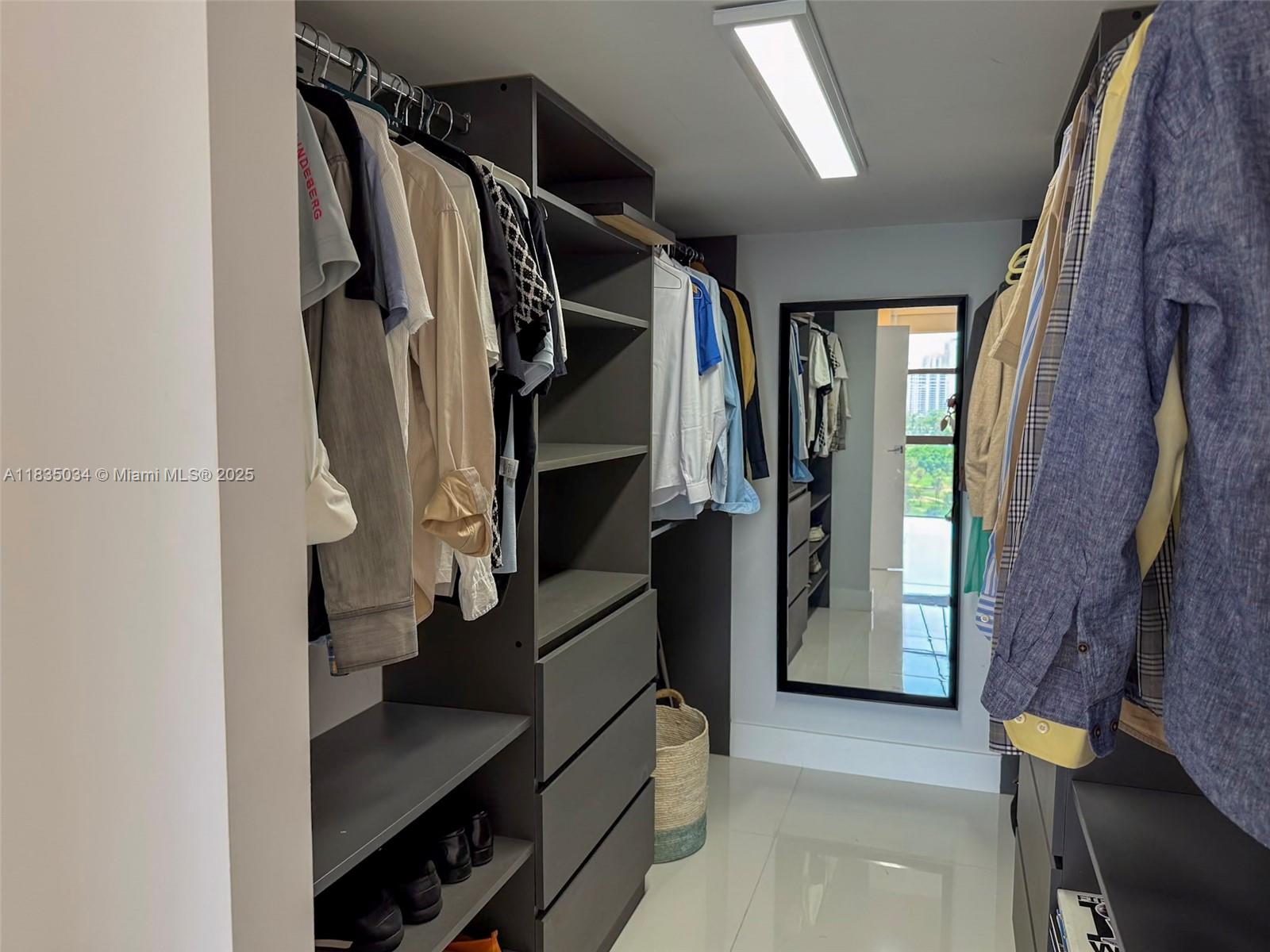 CORONADO CONDO- TOWER II - Residential