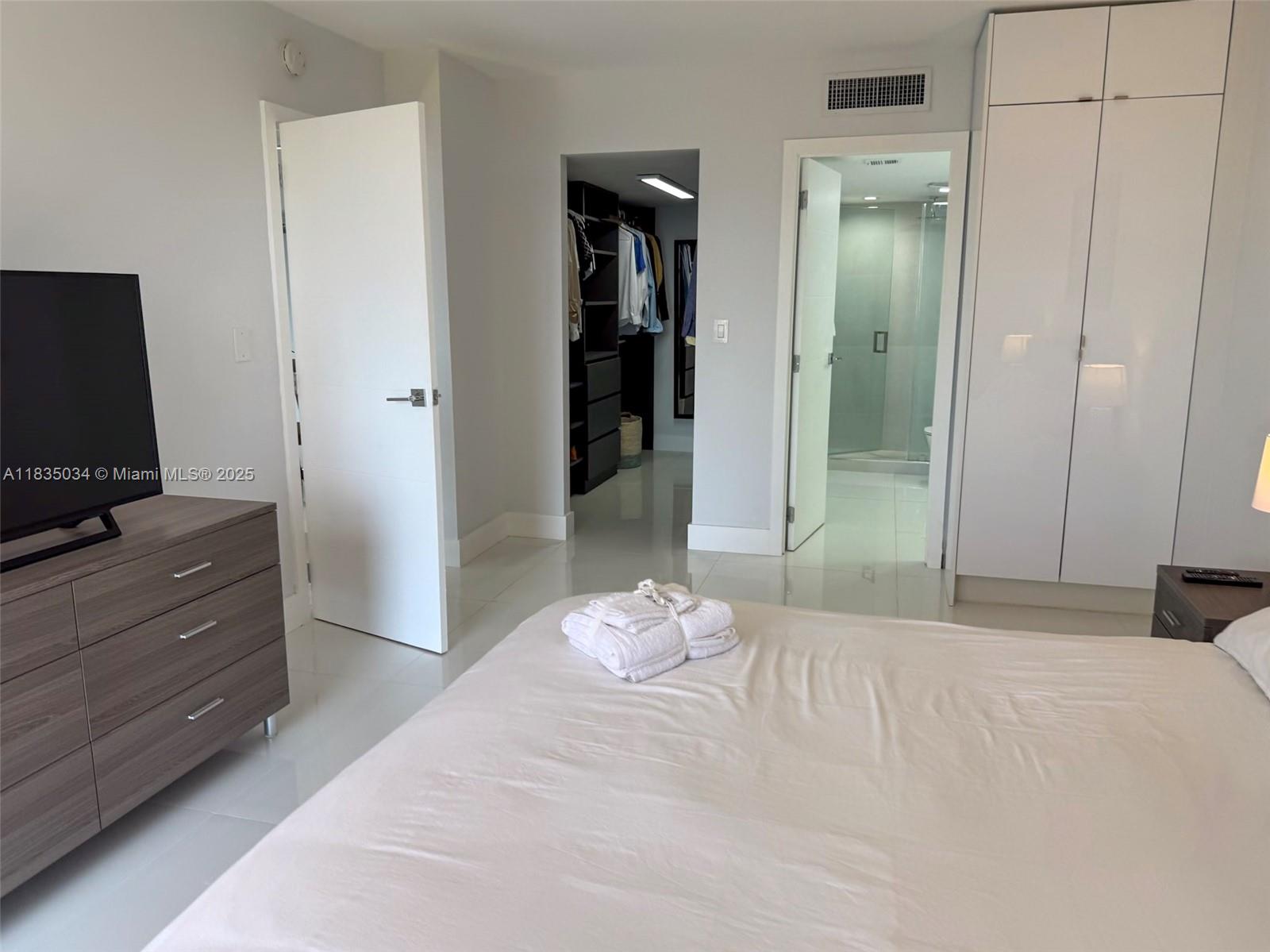 CORONADO CONDO- TOWER II - Residential