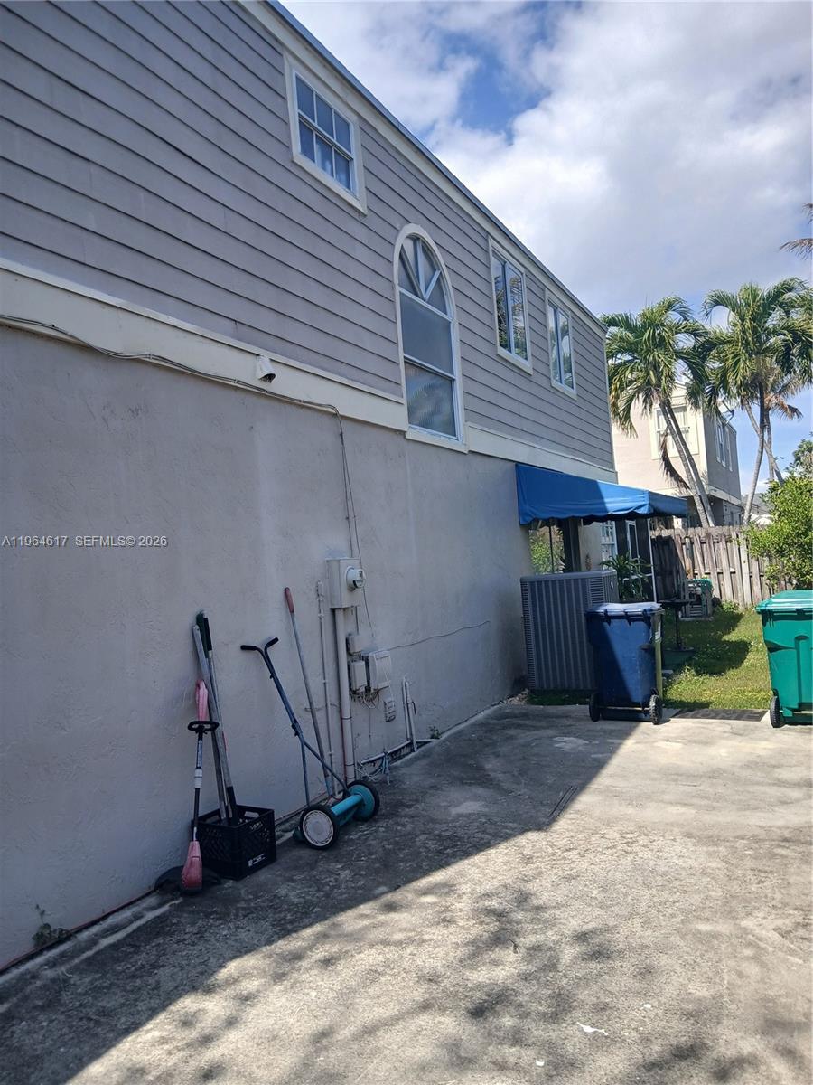 LAKES BY THE BAY SEC 6 - Residential