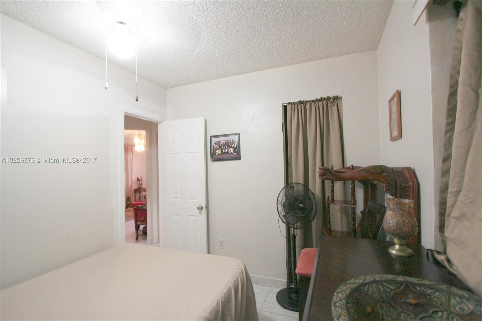 Hialeah Golf Course Add R - Residential Lease