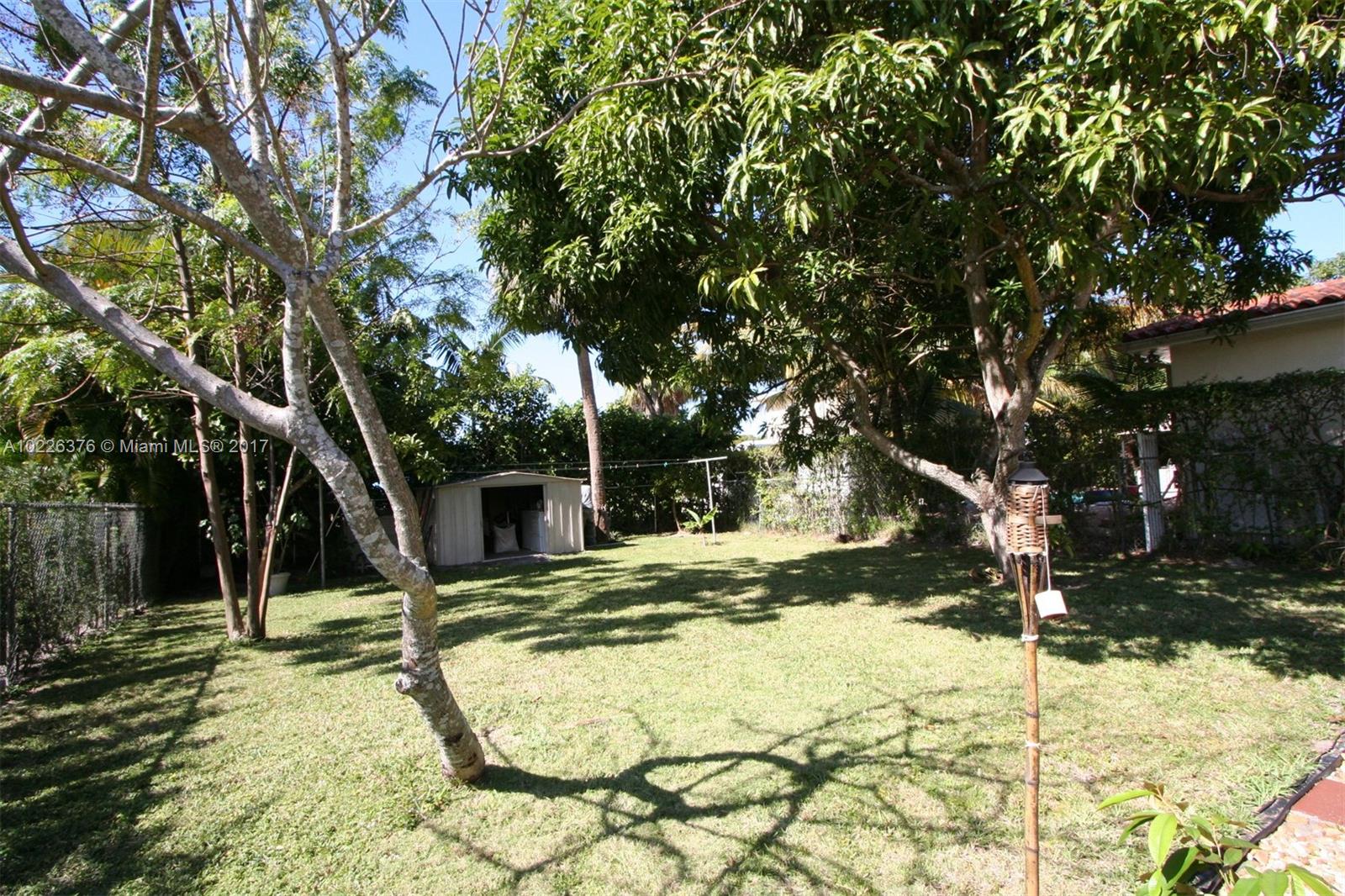 Hialeah Golf Course Add R - Residential Lease