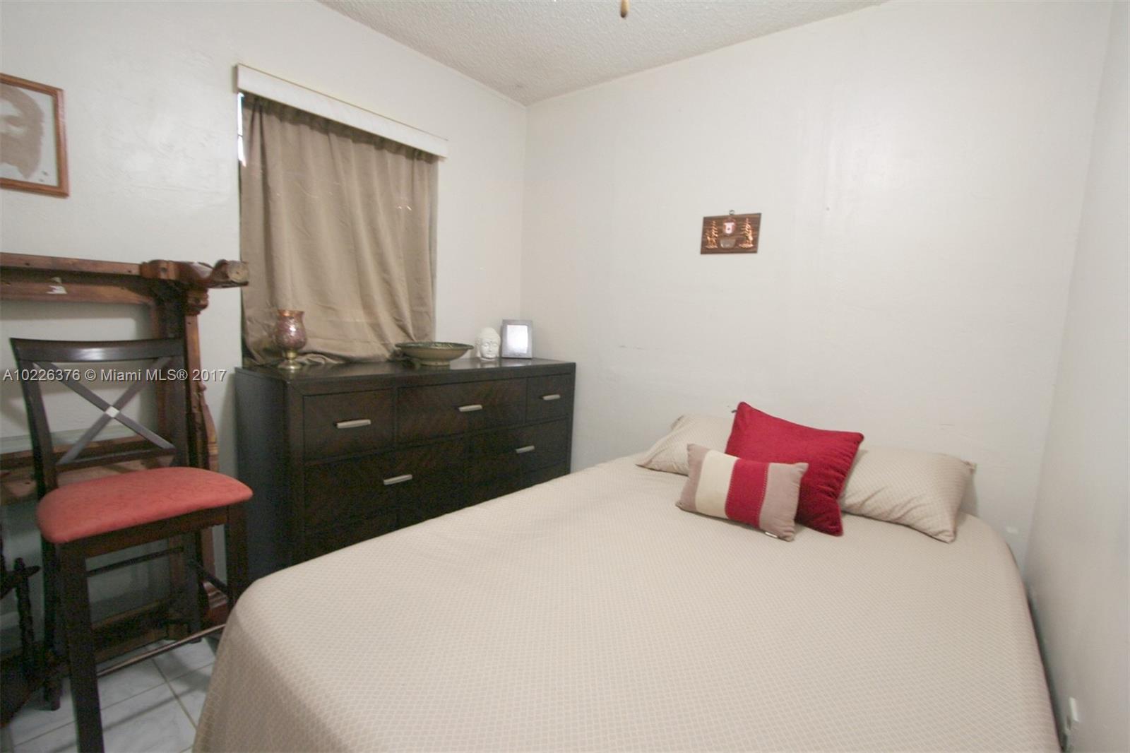 Hialeah Golf Course Add R - Residential Lease