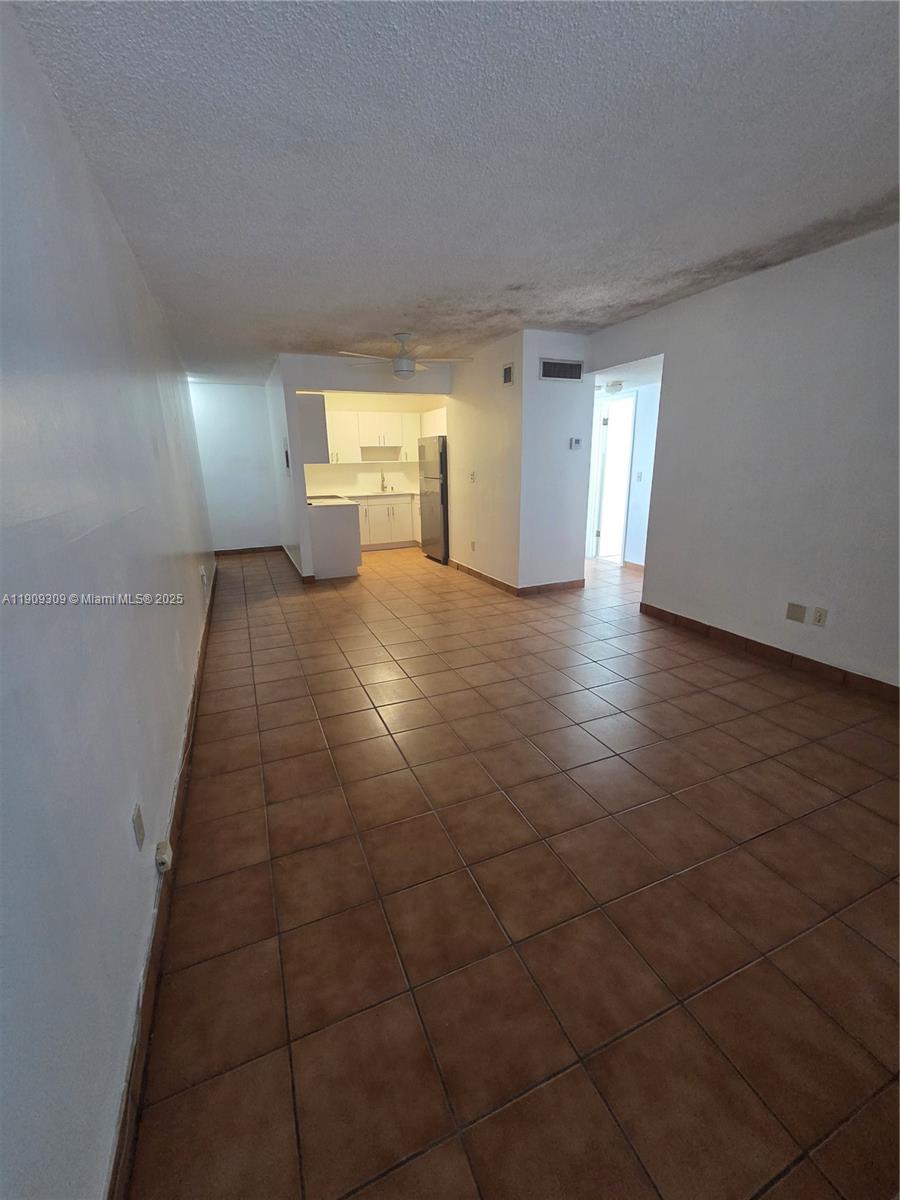 EL CID CONDO - Residential