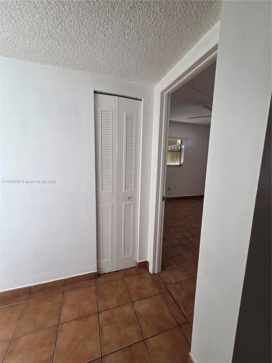 EL CID CONDO - Residential