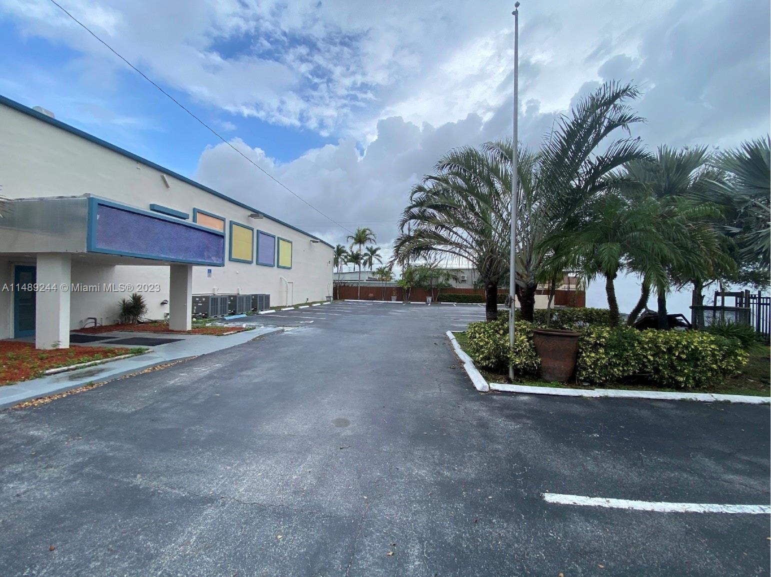 A great freestanding Office/Flex building in desirable East Hollywood, Florida, is well situated directly on Dixie Highway. This property consists of 19,448 SF sitting on a large 32,217 SF lot (0.73 acres). This building is currently vacant. The property is an approved gun range. Liberal new DH-3 zoning permits most uses and encourages new developments with generous height restrictions. This property will also work for an owner-user looking to relocate to East Hollywood.