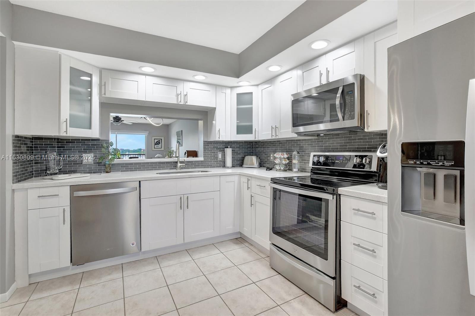 Property for Sale at 13800 Sw 5th Ct 307M, Pembroke Pines, Miami-Dade County, Florida - Bedrooms: 2 
Bathrooms: 2  - $249,995