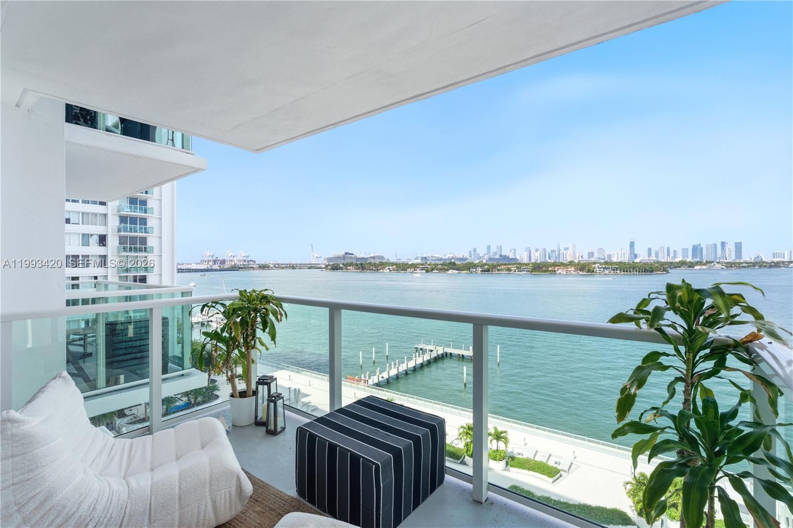 MIRADOR 1200 CONDO - Residential