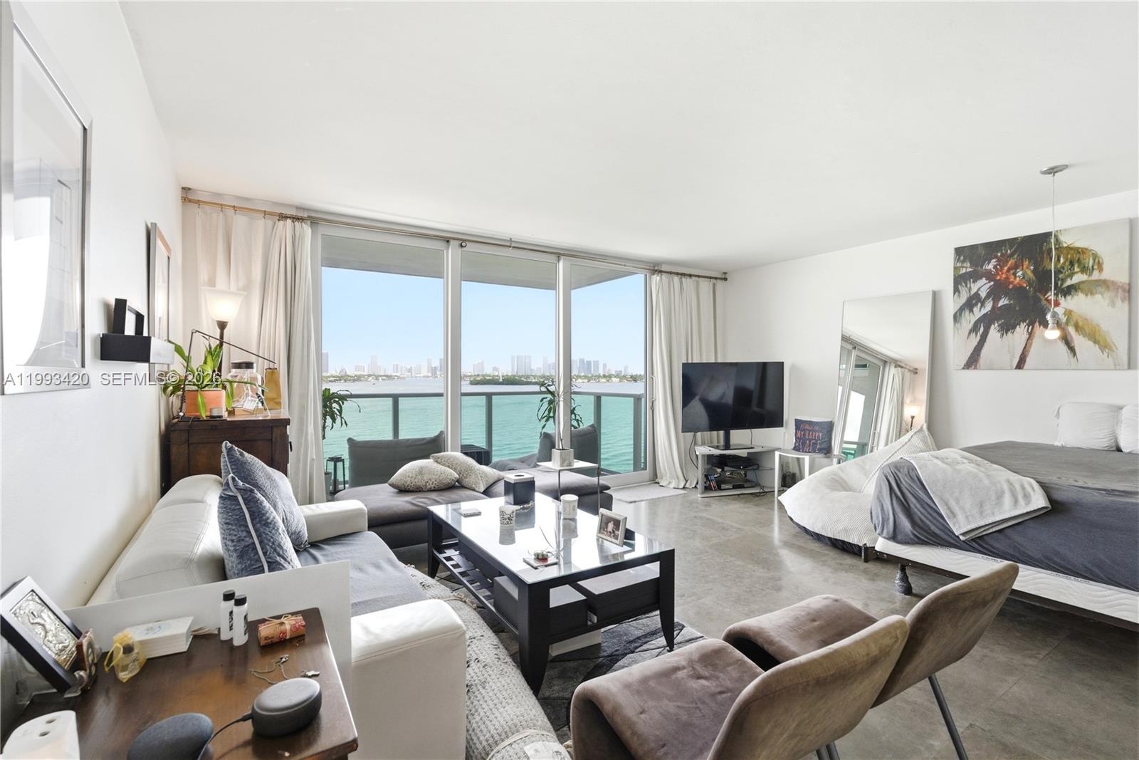 MIRADOR 1200 CONDO - Residential