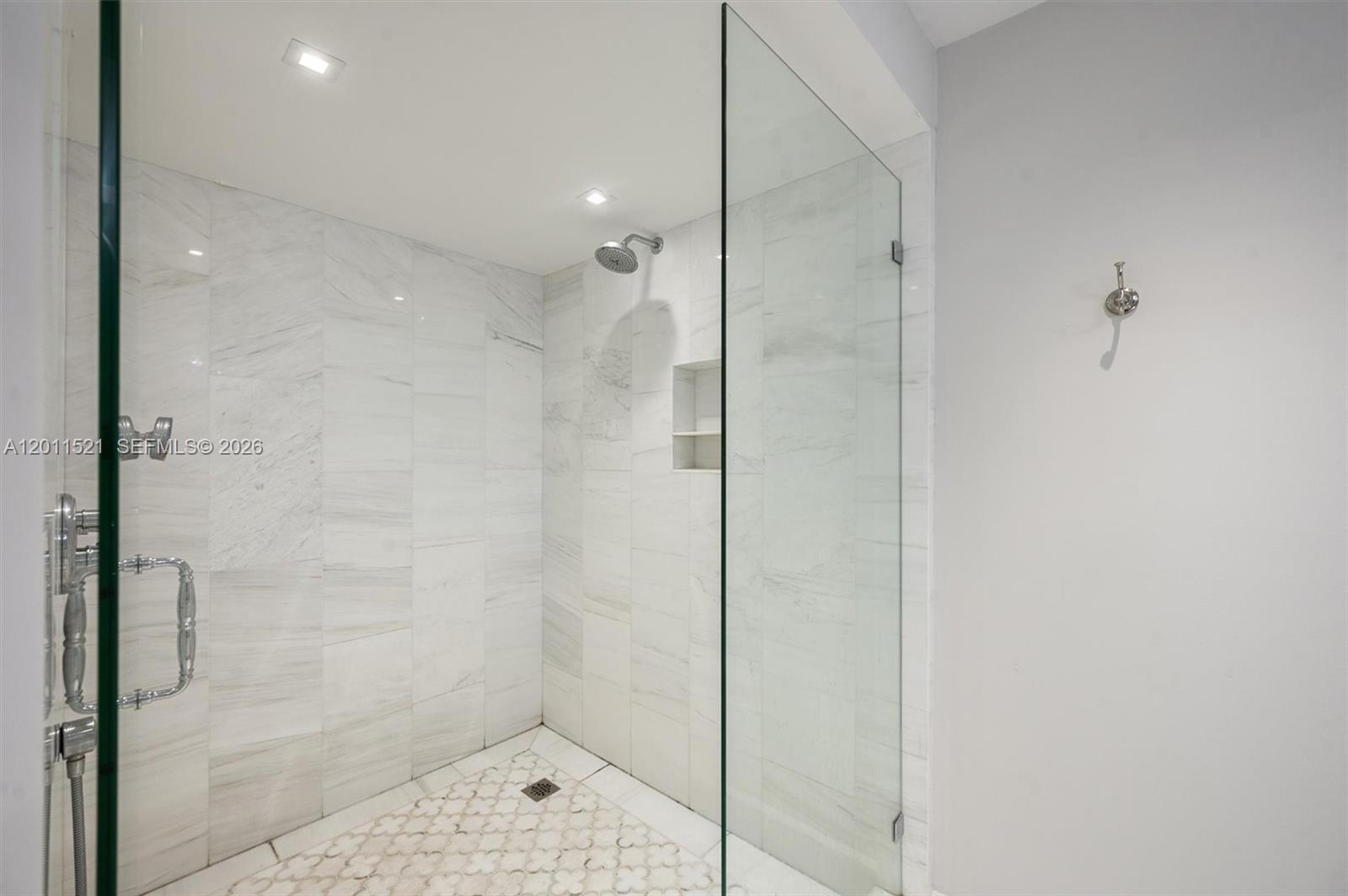 NINE ISLAND AVENUE CONDO - Residential