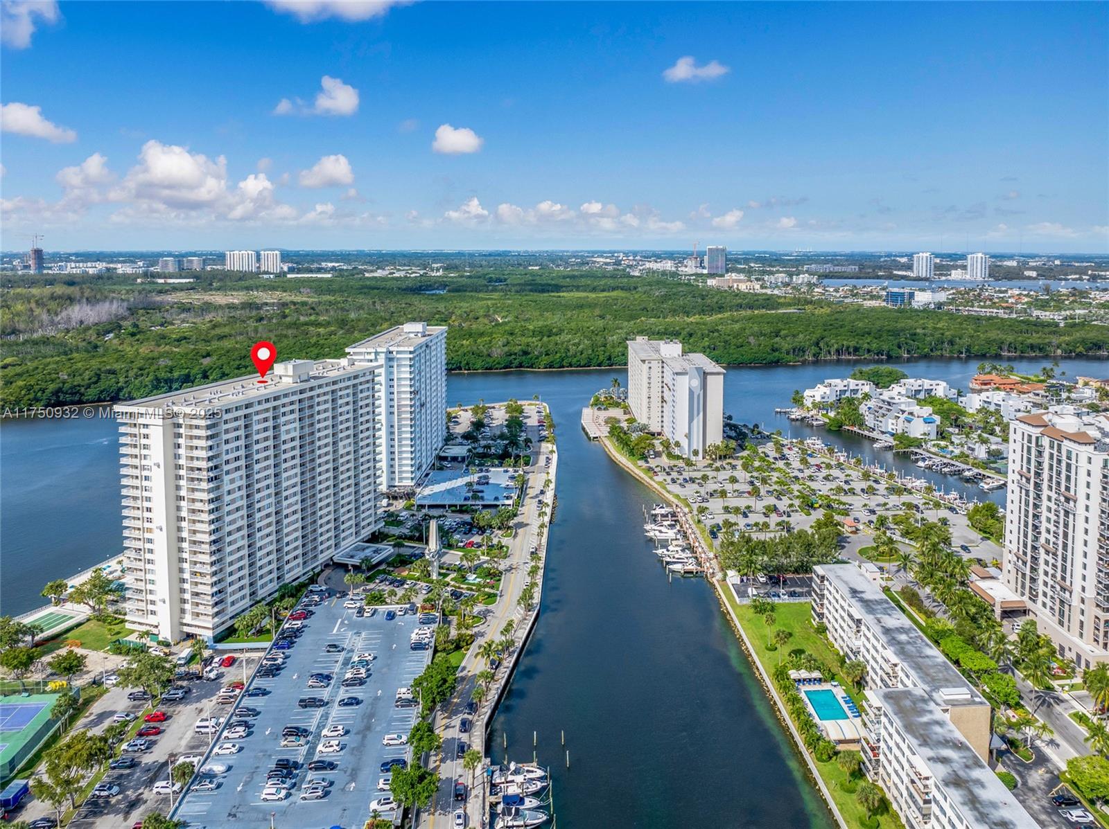 ARLEN HOUSE CONDO - Residential