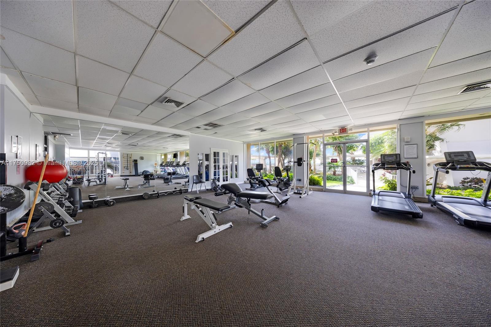 ARLEN HOUSE CONDO - Residential