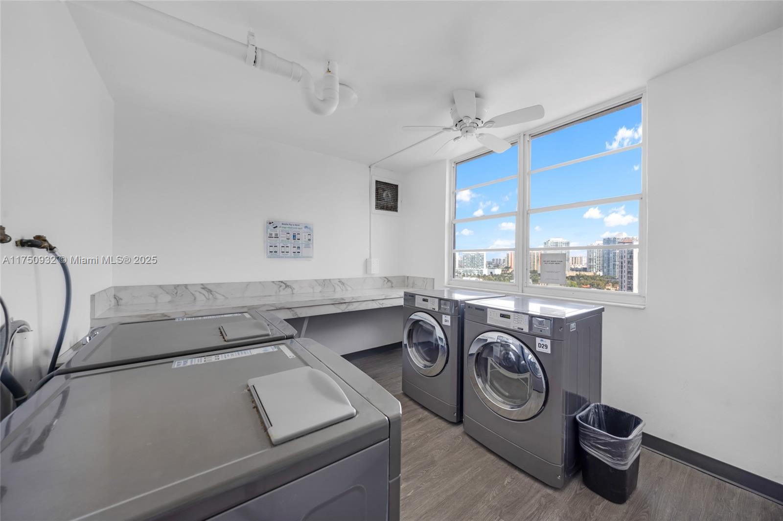 ARLEN HOUSE CONDO - Residential