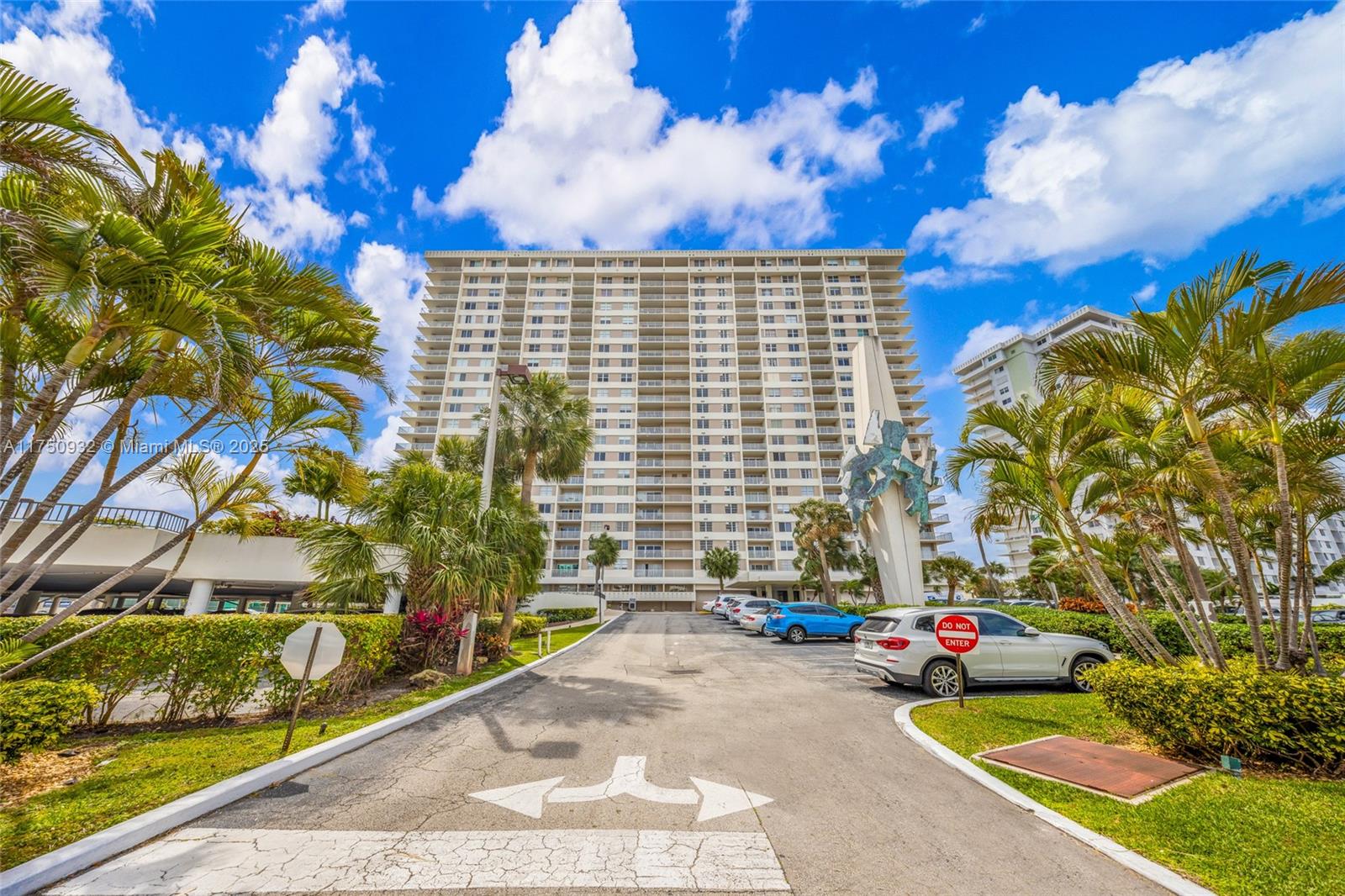 ARLEN HOUSE CONDO - Residential