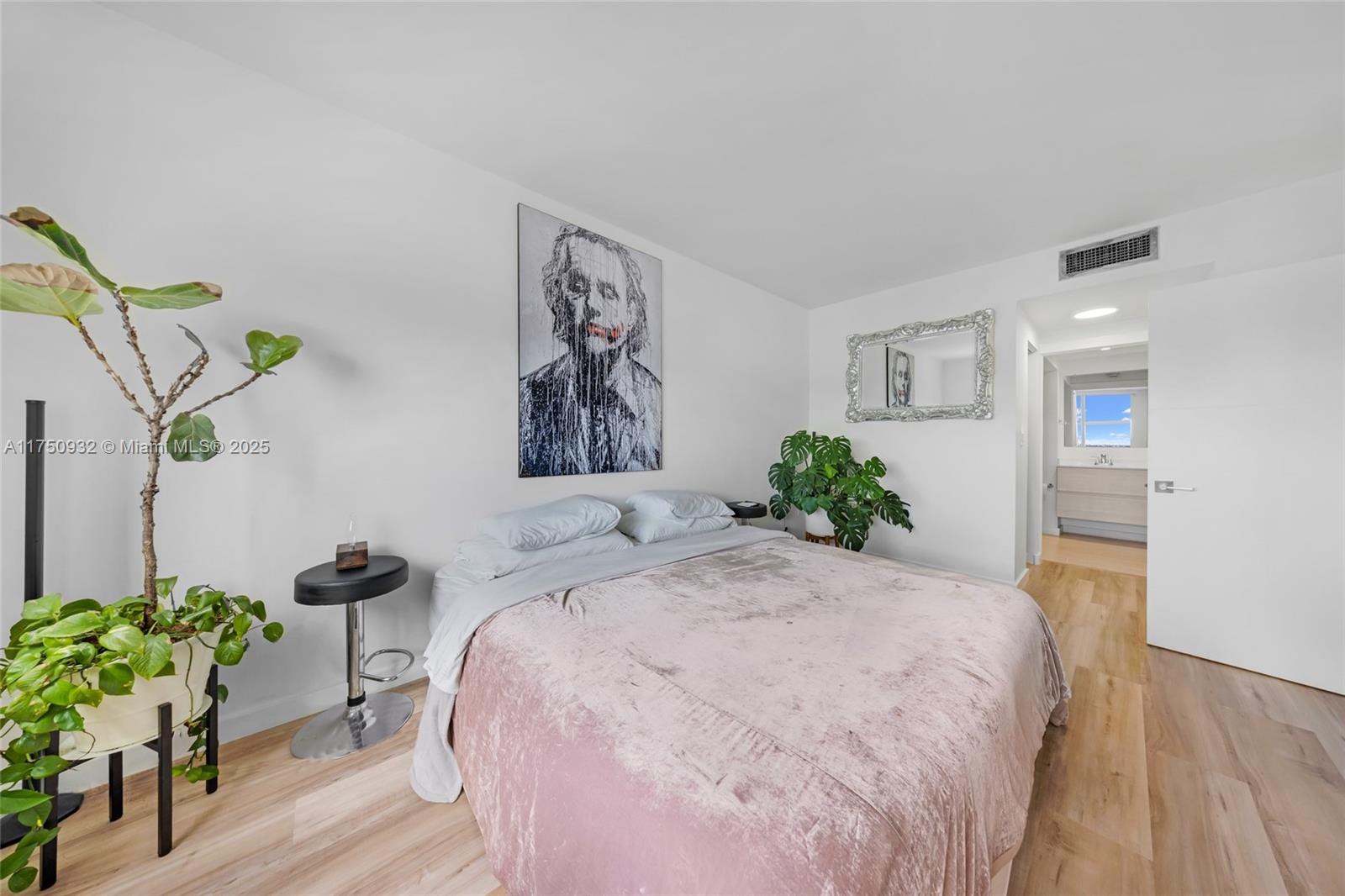 ARLEN HOUSE CONDO - Residential