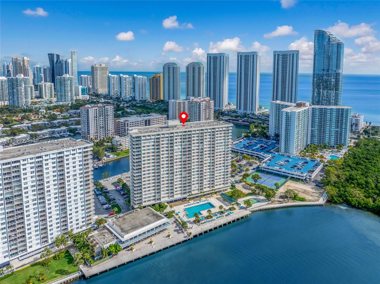 ARLEN HOUSE CONDO - Residential