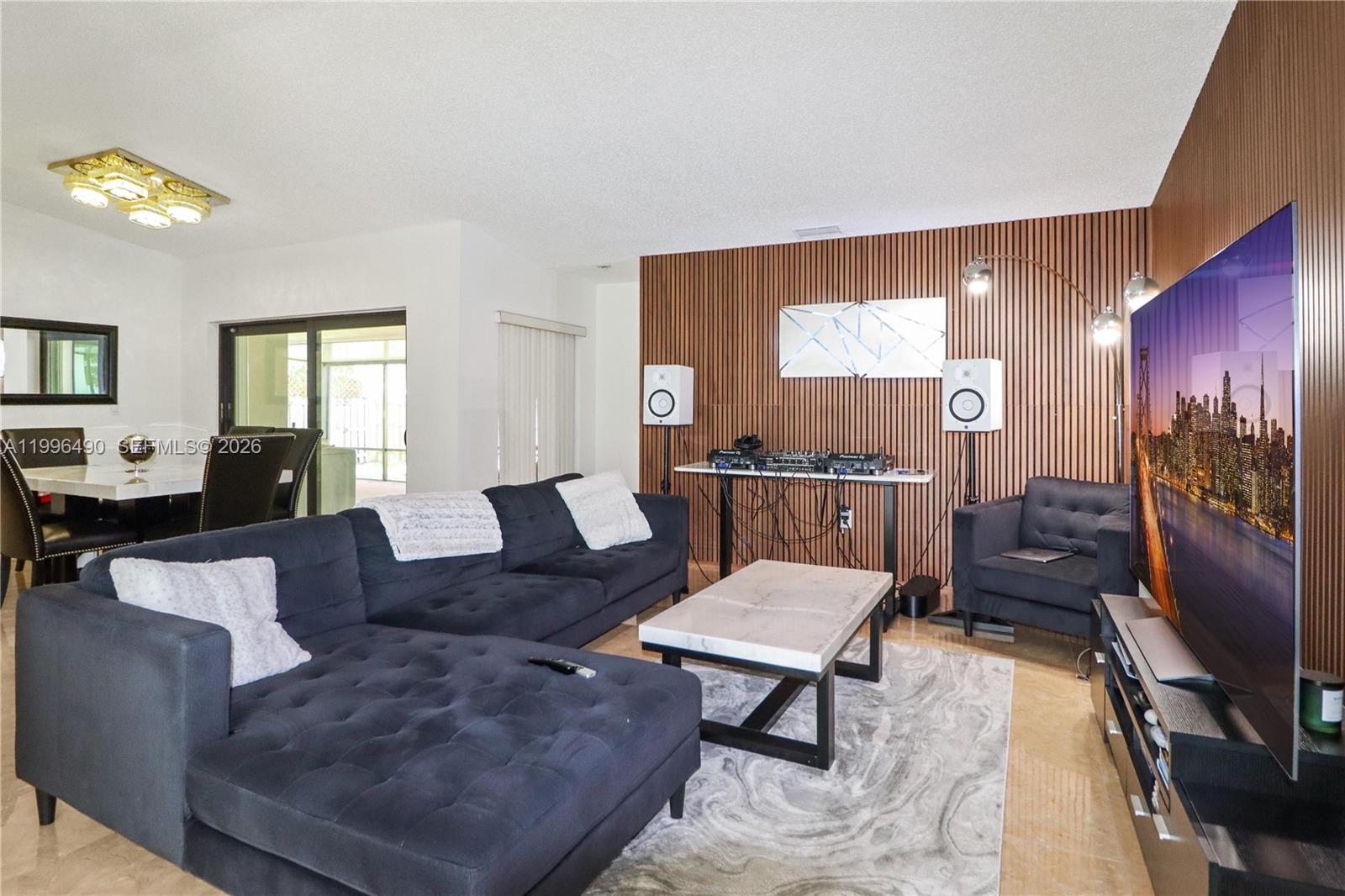 1ST ADDN TO WOODFIELD - Residential