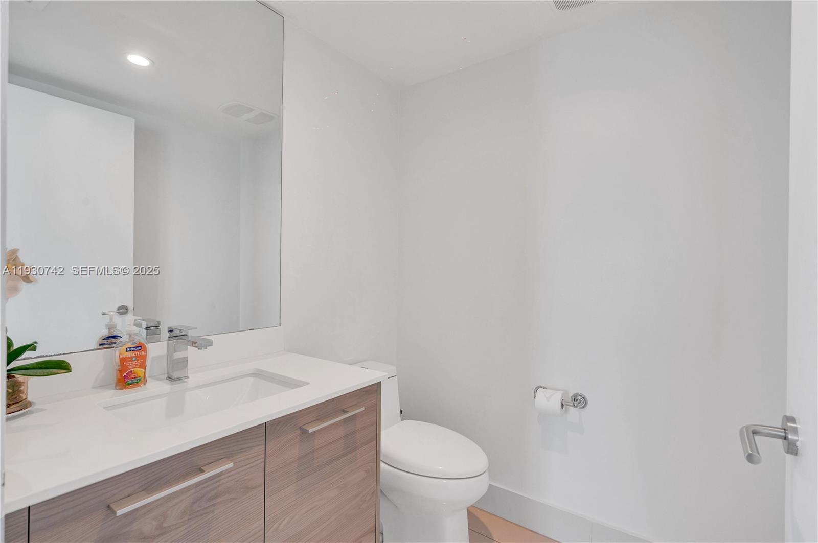 1300 S MIAMI AVENUE CONDO - Residential Lease