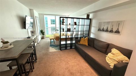 1200 Brickell Bay Dr 2216 Miami FL 33131