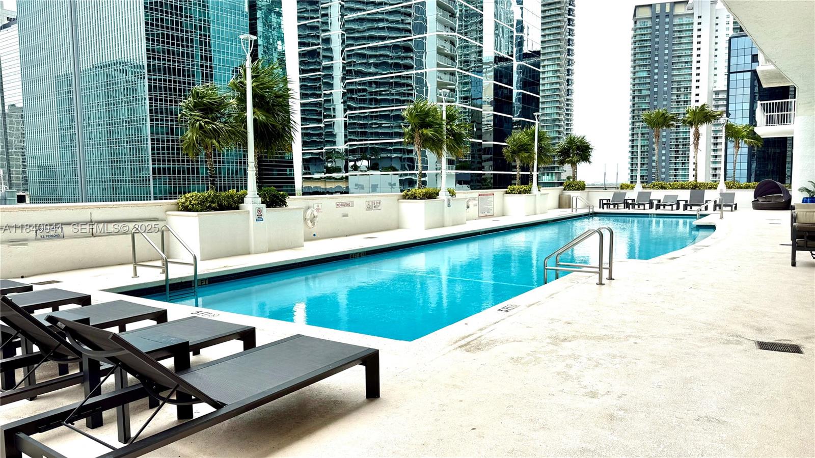 THE CLUB AT BRICKELL BAY - Residential