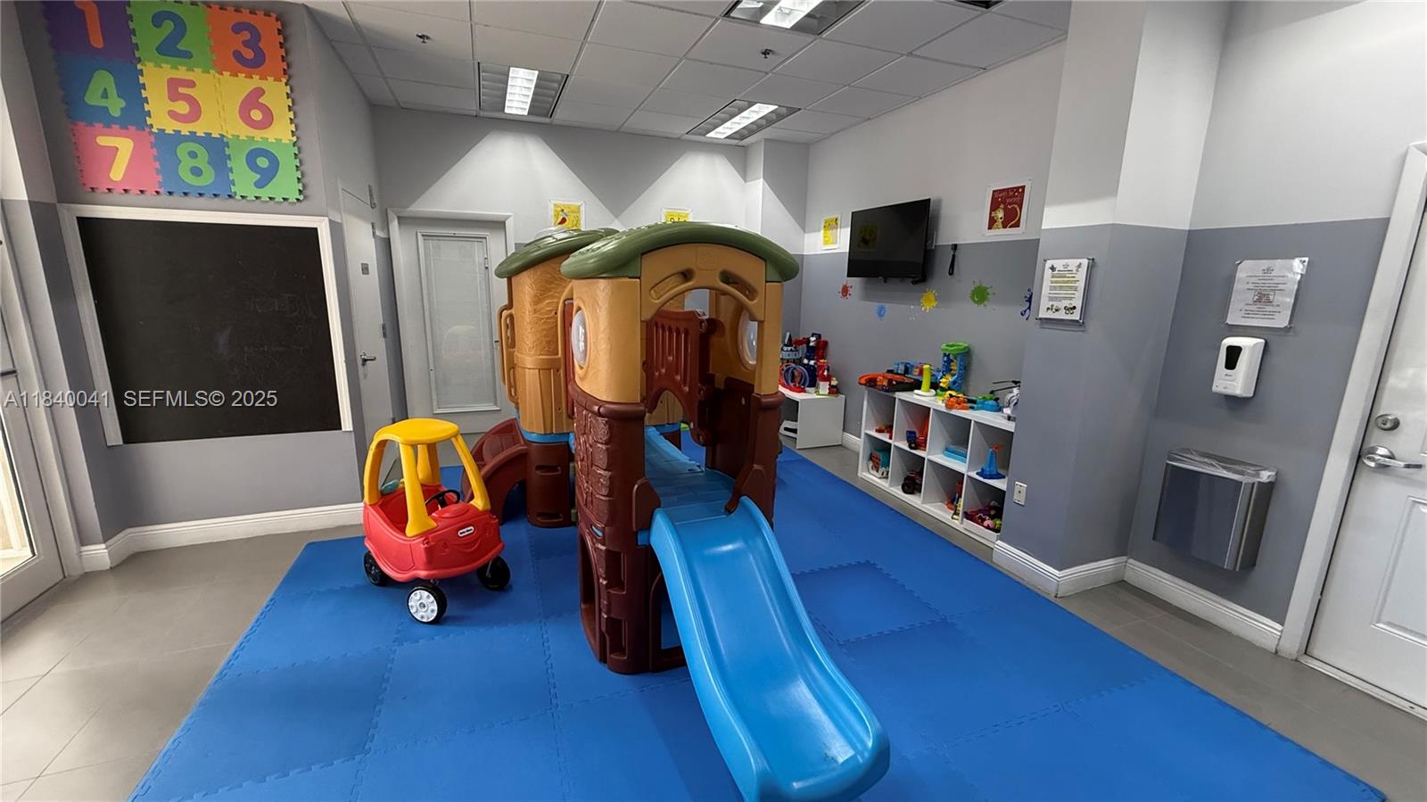 THE CLUB AT BRICKELL BAY - Residential