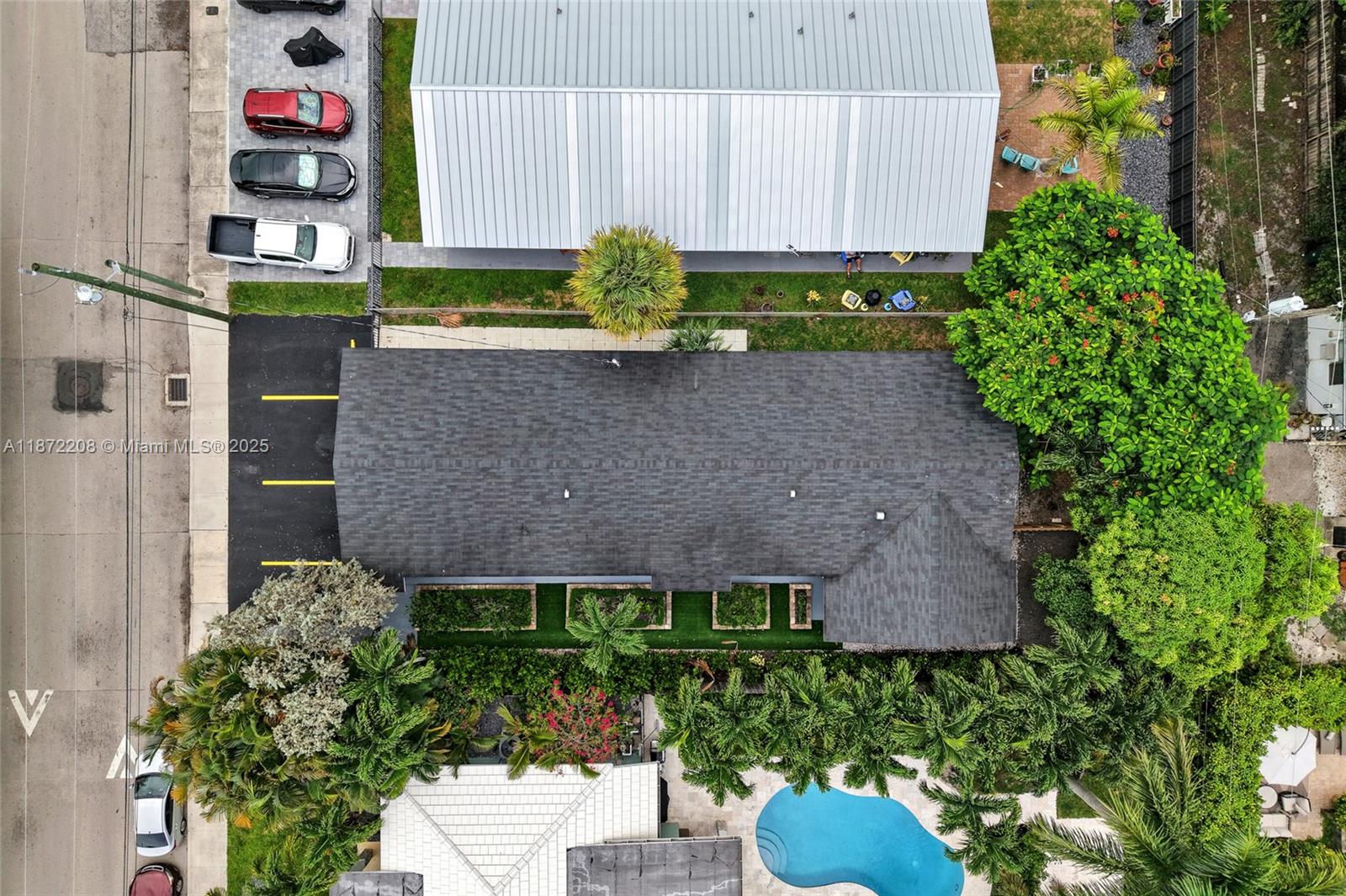 WAVERLY PLACE - Residential Lease