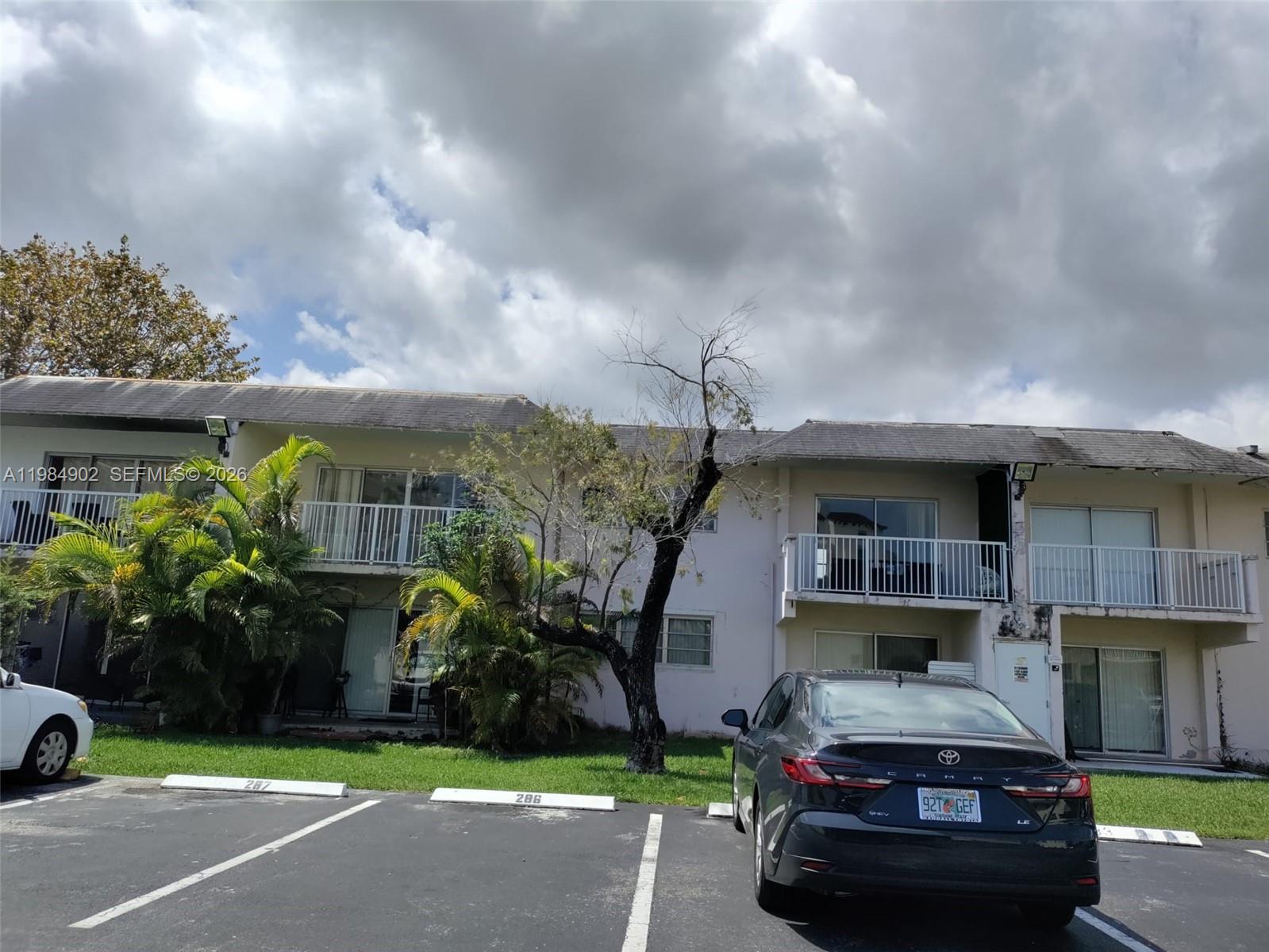 VILLAGE AT DADELAND CONDO - Residential