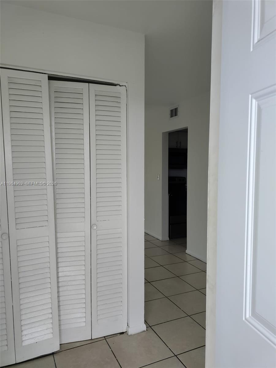 VILLAGE AT DADELAND CONDO - Residential
