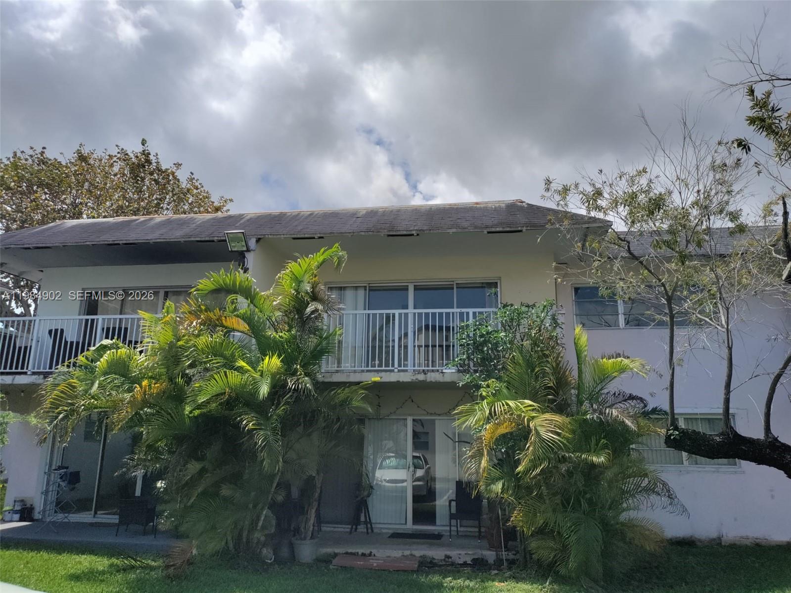 VILLAGE AT DADELAND CONDO - Residential