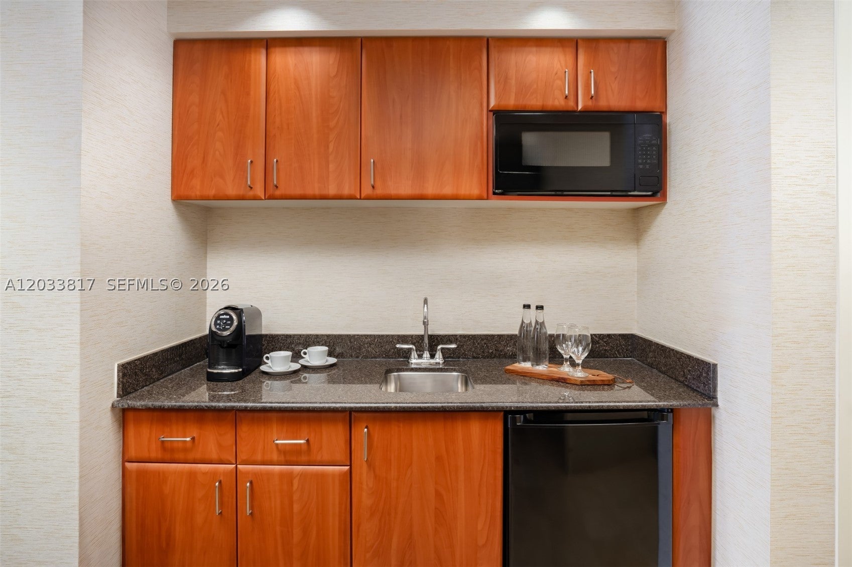 18001 Collins Ave 1711