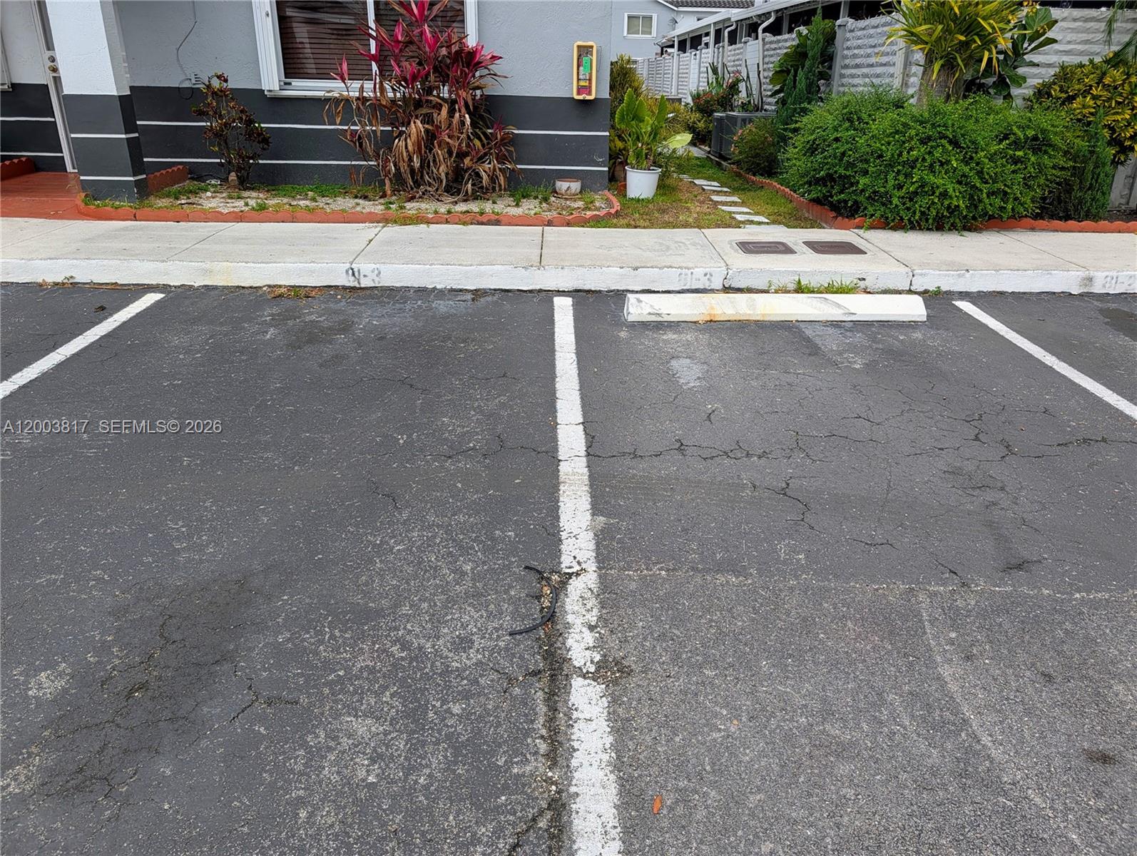 IMAGES OF KENDALL CONDO - Residential